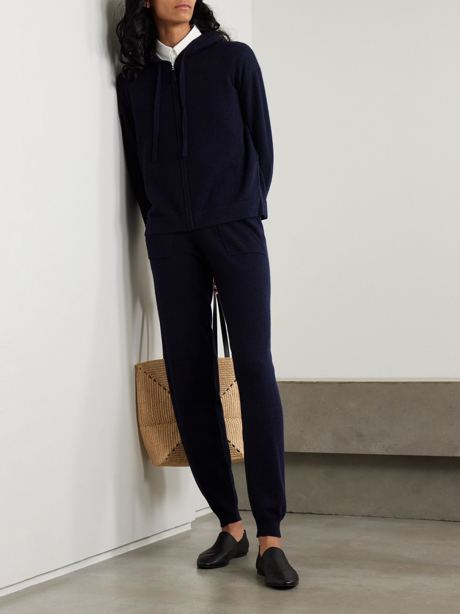 Wool and cashmere-blend tapered track pants Navy - 2