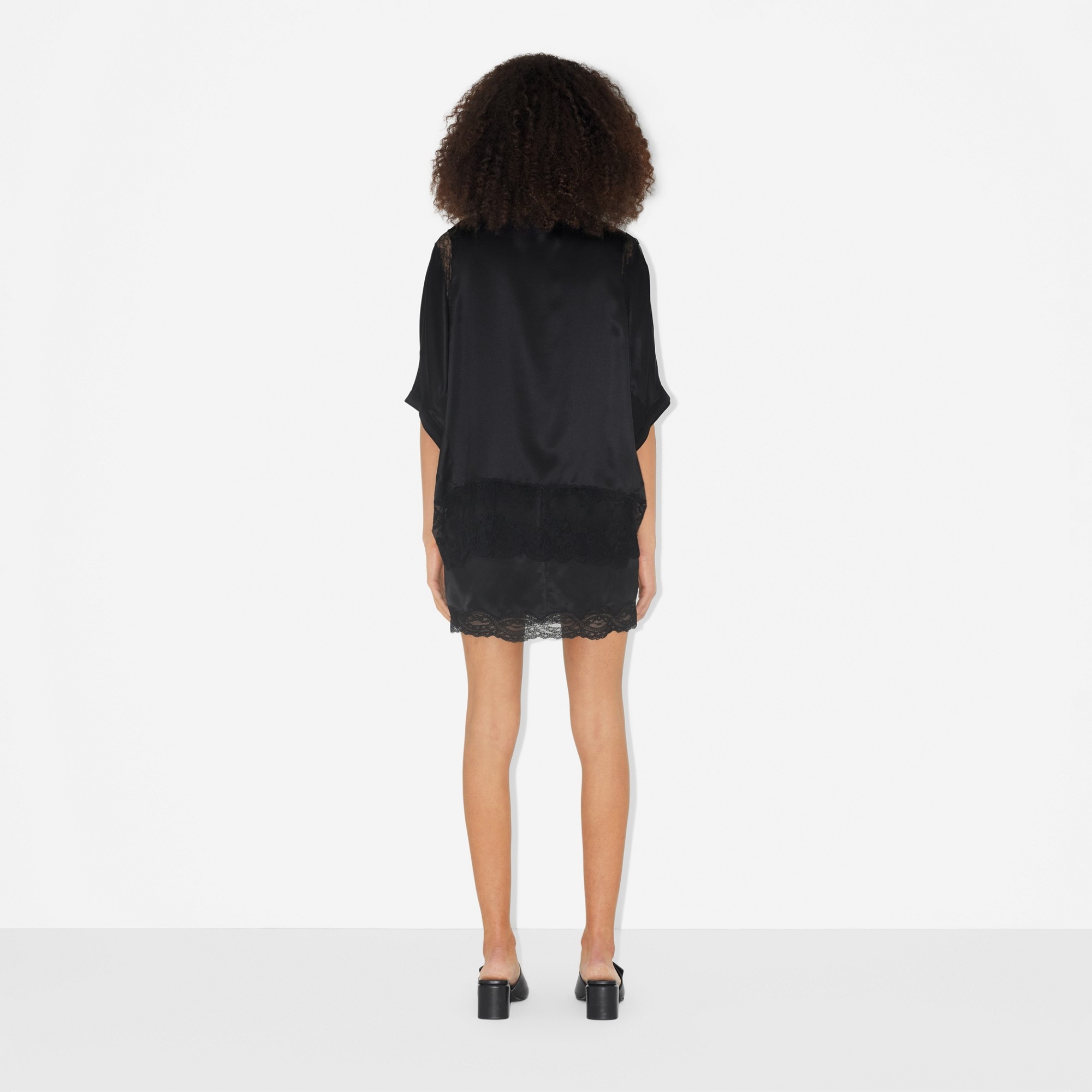 Short-sleeve Lace Panel Silk Satin Top - 4