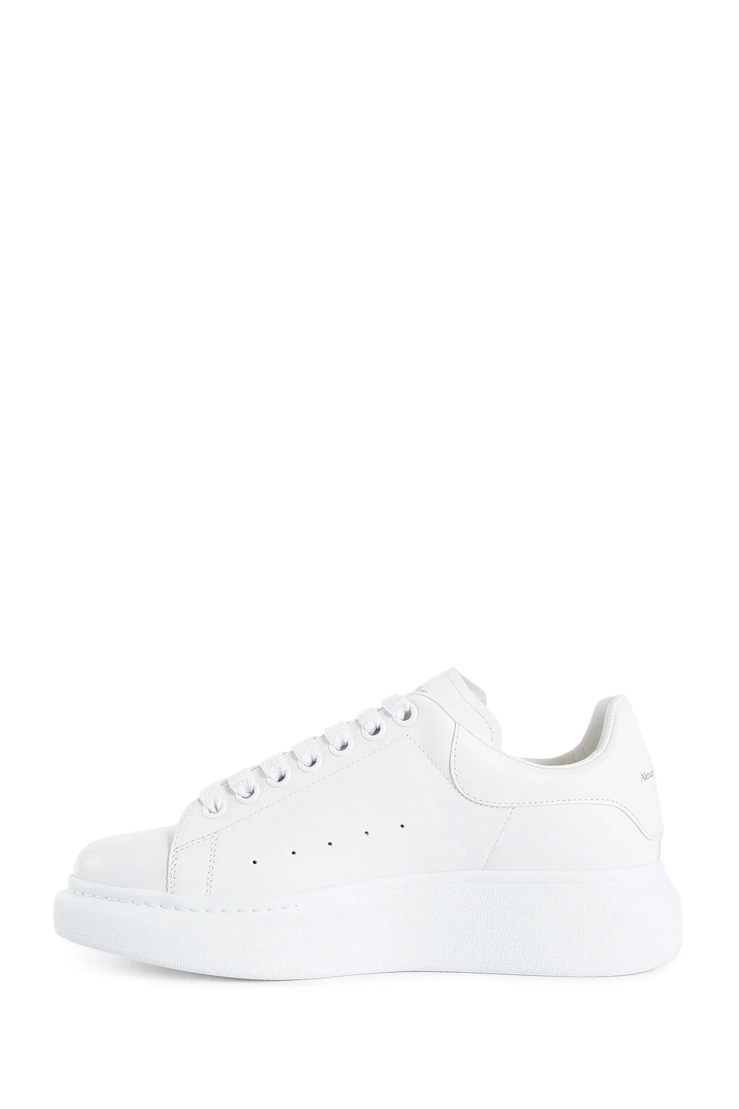 Oversized-Sneakers - 4