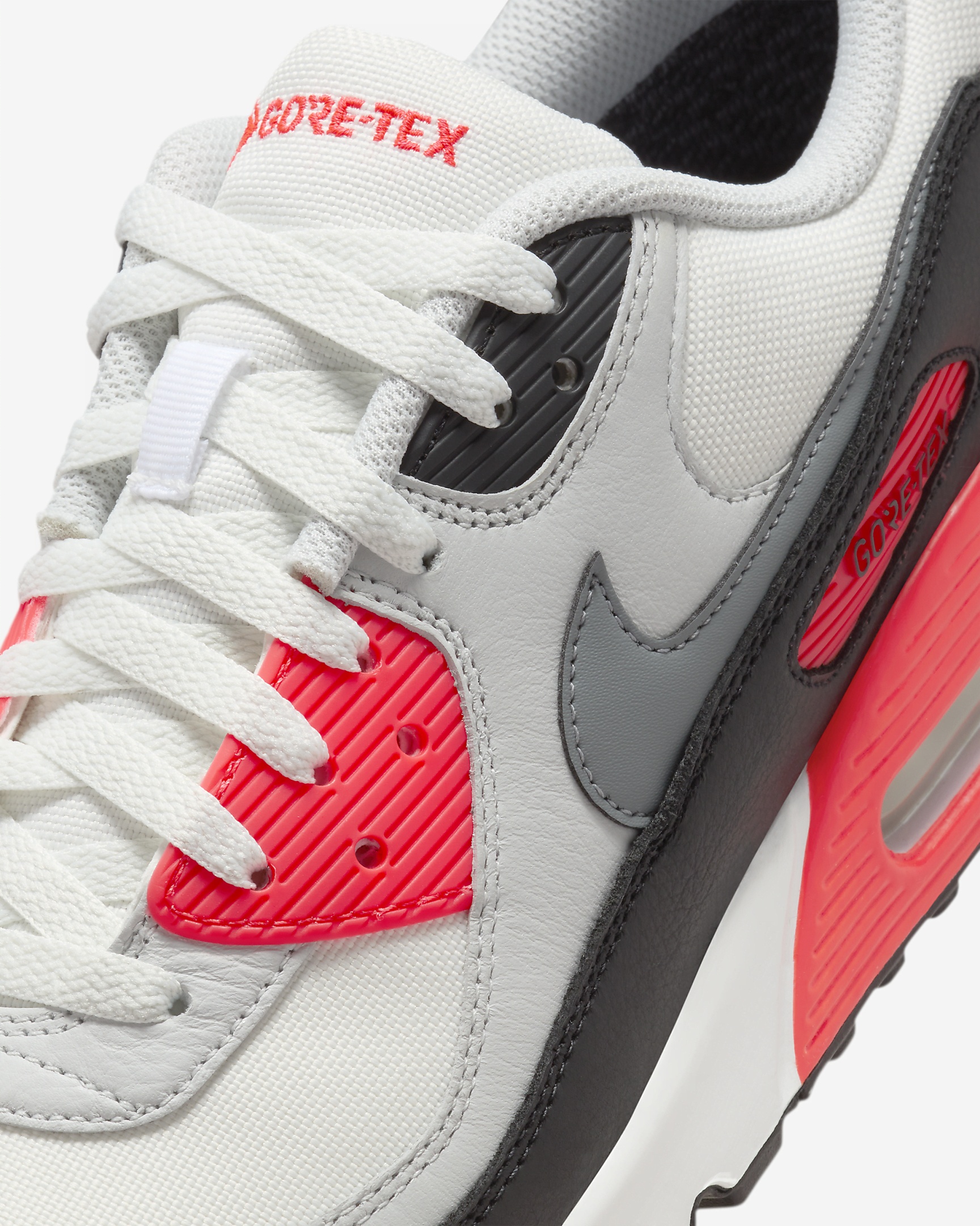 Nike Air Max 90 GORE-TEX Men's Shoes - 7