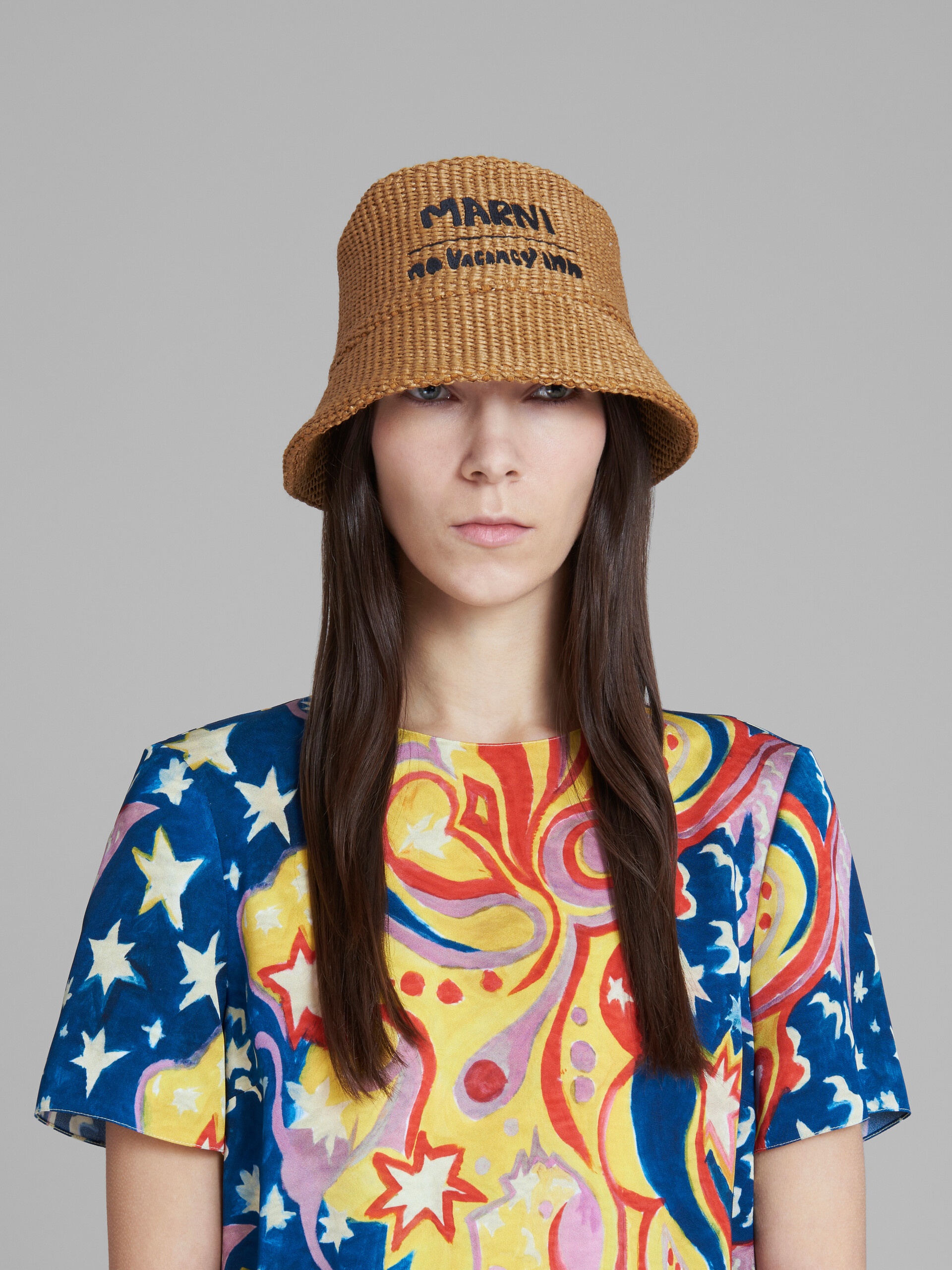 MARNI X NO VACANCY INN - CARAMEL HAT IN RAFFIA FABRIC - 2
