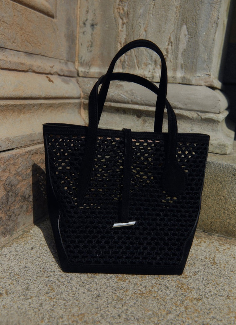 SPROUT TOTE MINI BLACK CROCHET 3
