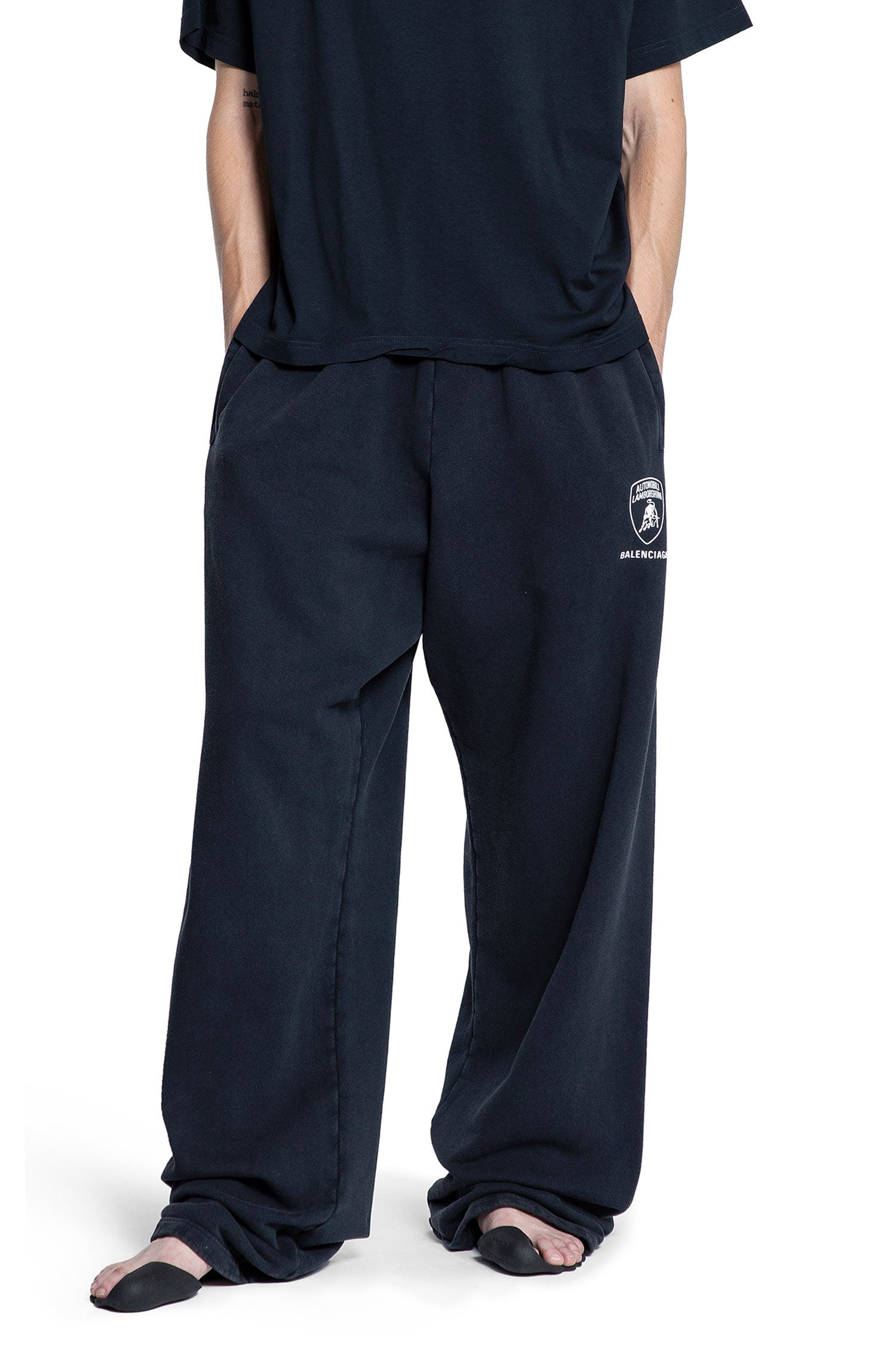Lamborghini-Collaboration-Oversized-Sweatpants - 5