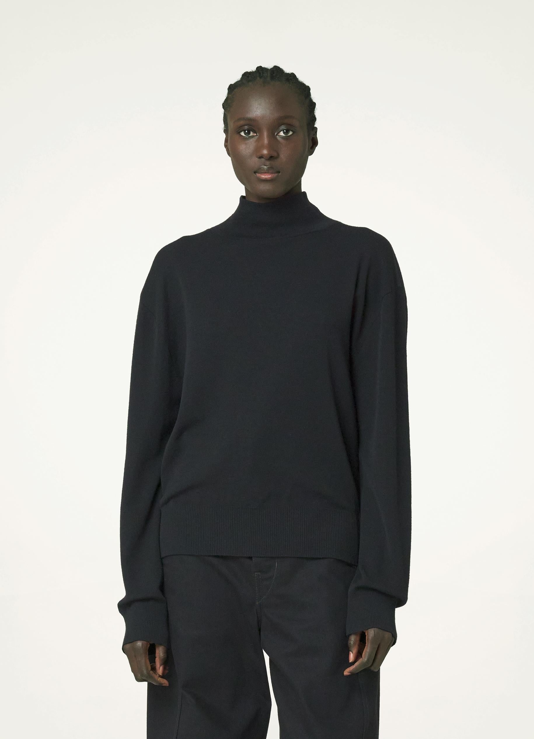 SEAMLESS TURTLENECK SWEATER - 3
