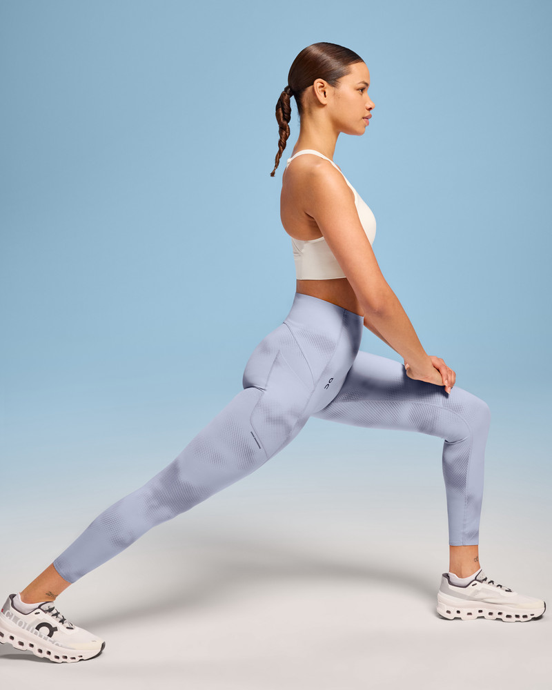 On Movement Tights Graphic outlook