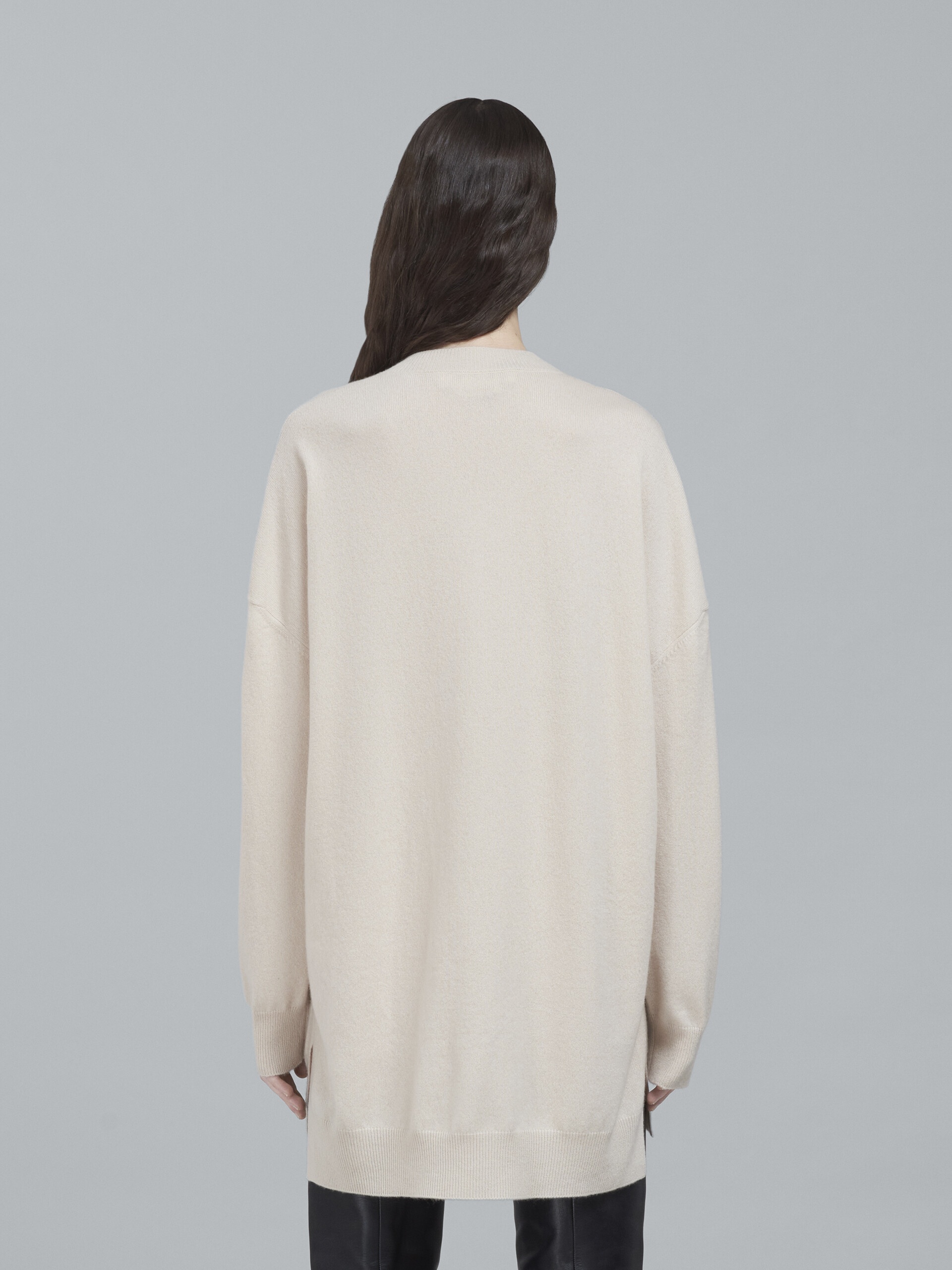 LOGO CASHMERE V-NECK LONG SWEATER - 3