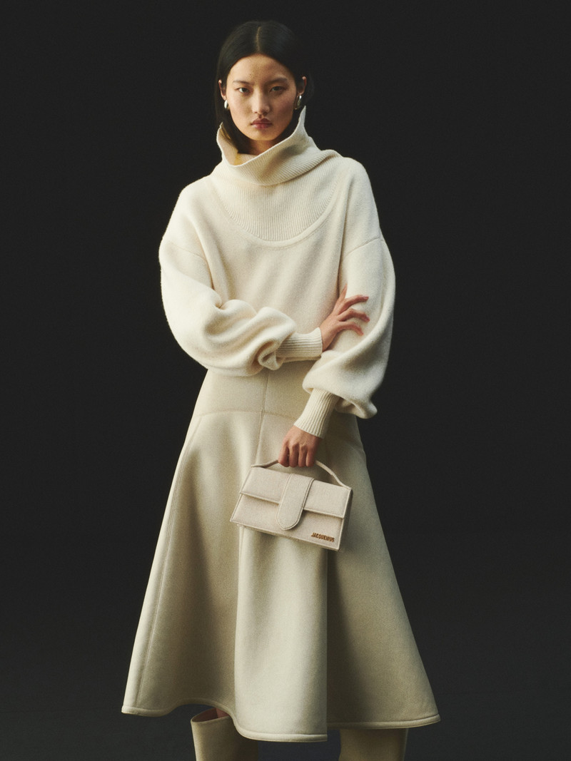 JACQUEMUS The large Bambino outlook