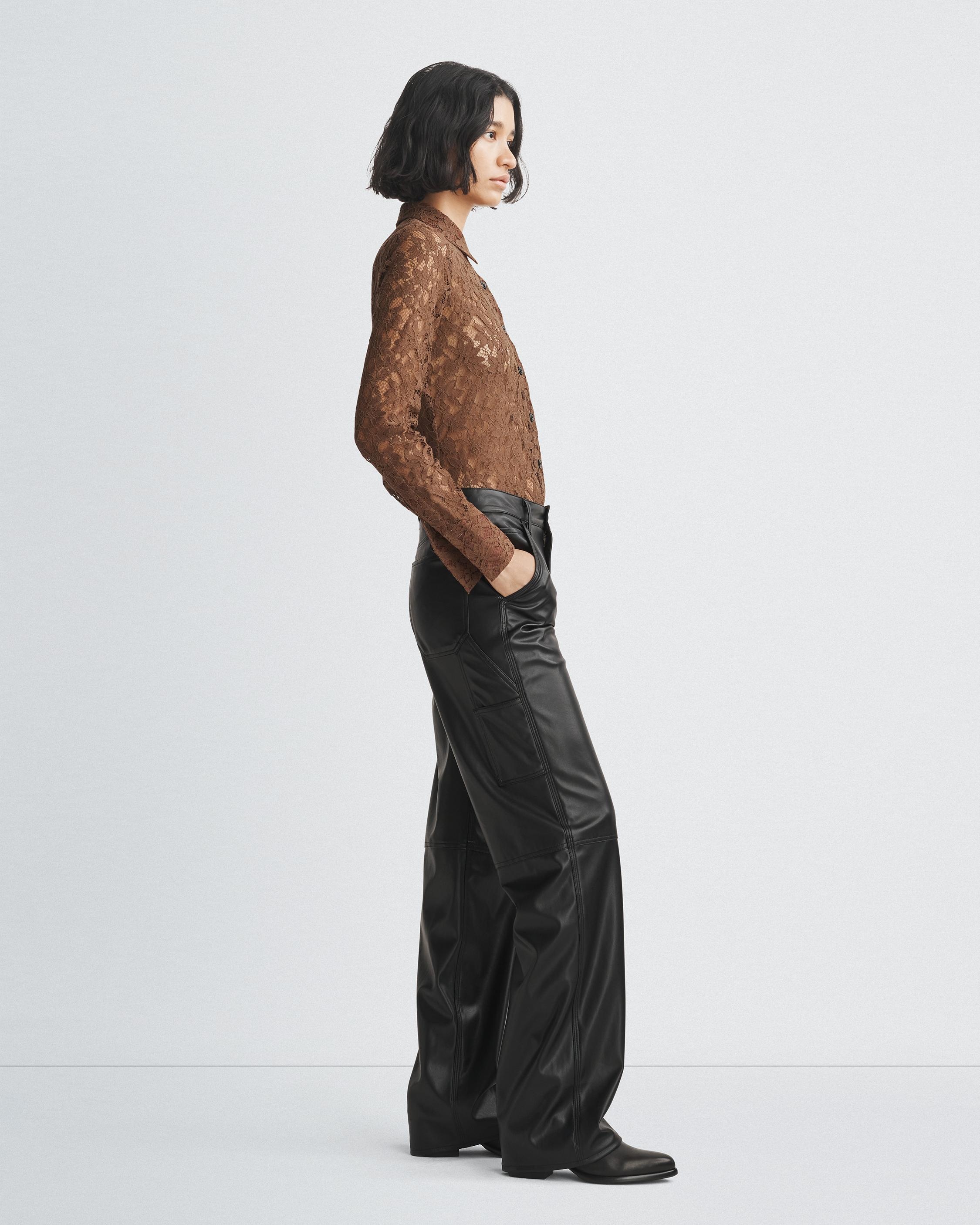 Yvette Lace Shirt
Classic Fit - 4