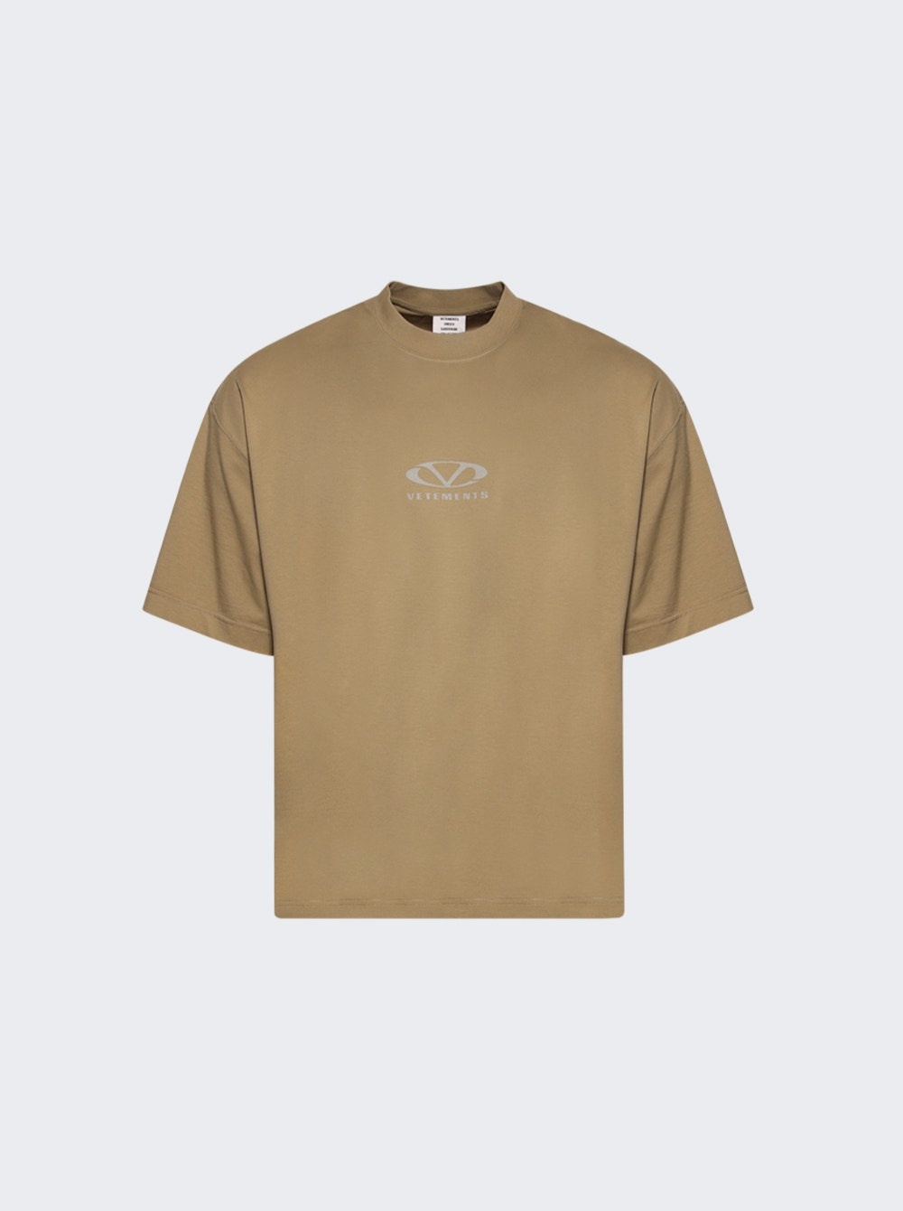 Tシャツ・カットソー VETEMENTS Women Tops UA66TR600TTAUPE Beige VETEMENTS Oval Logo Cropped Tee Taupe | thewebster | REVERSIBLE