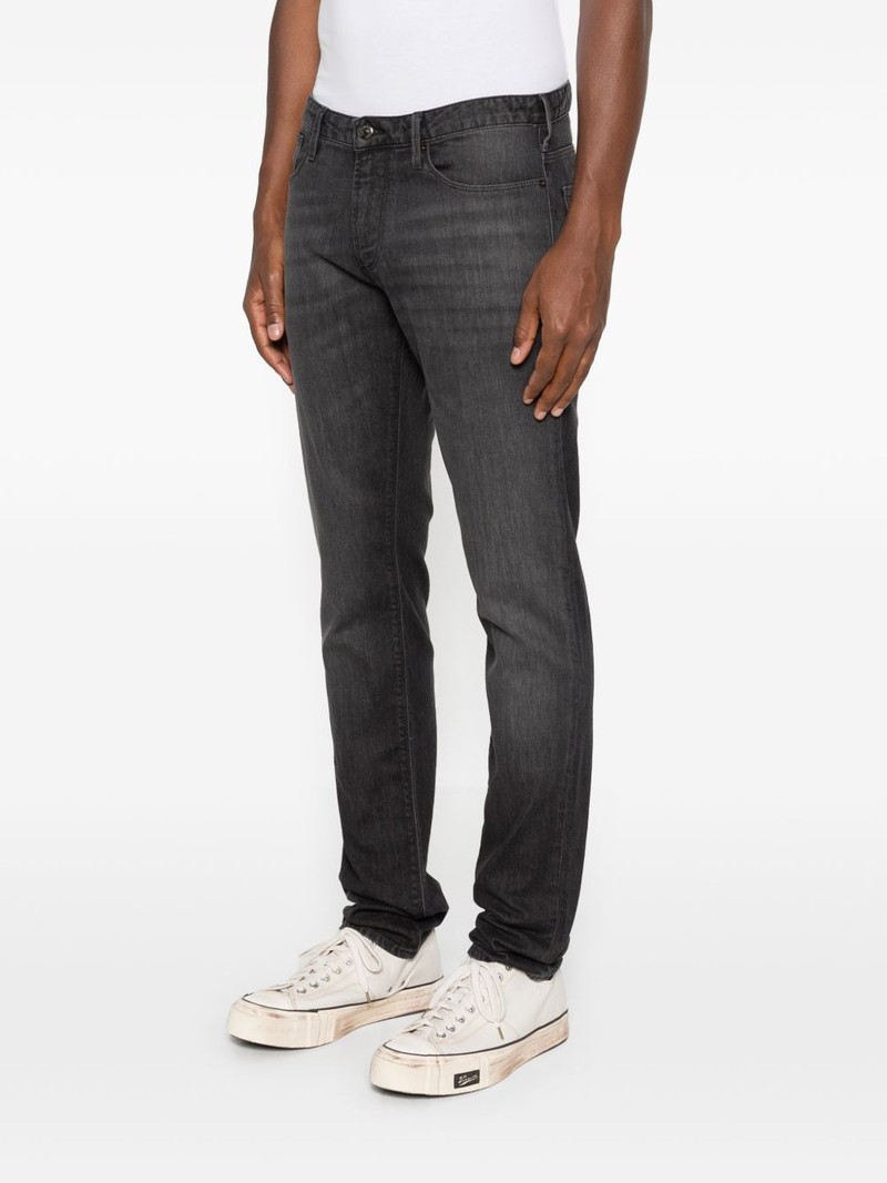 logo-plaque faded jeans 3