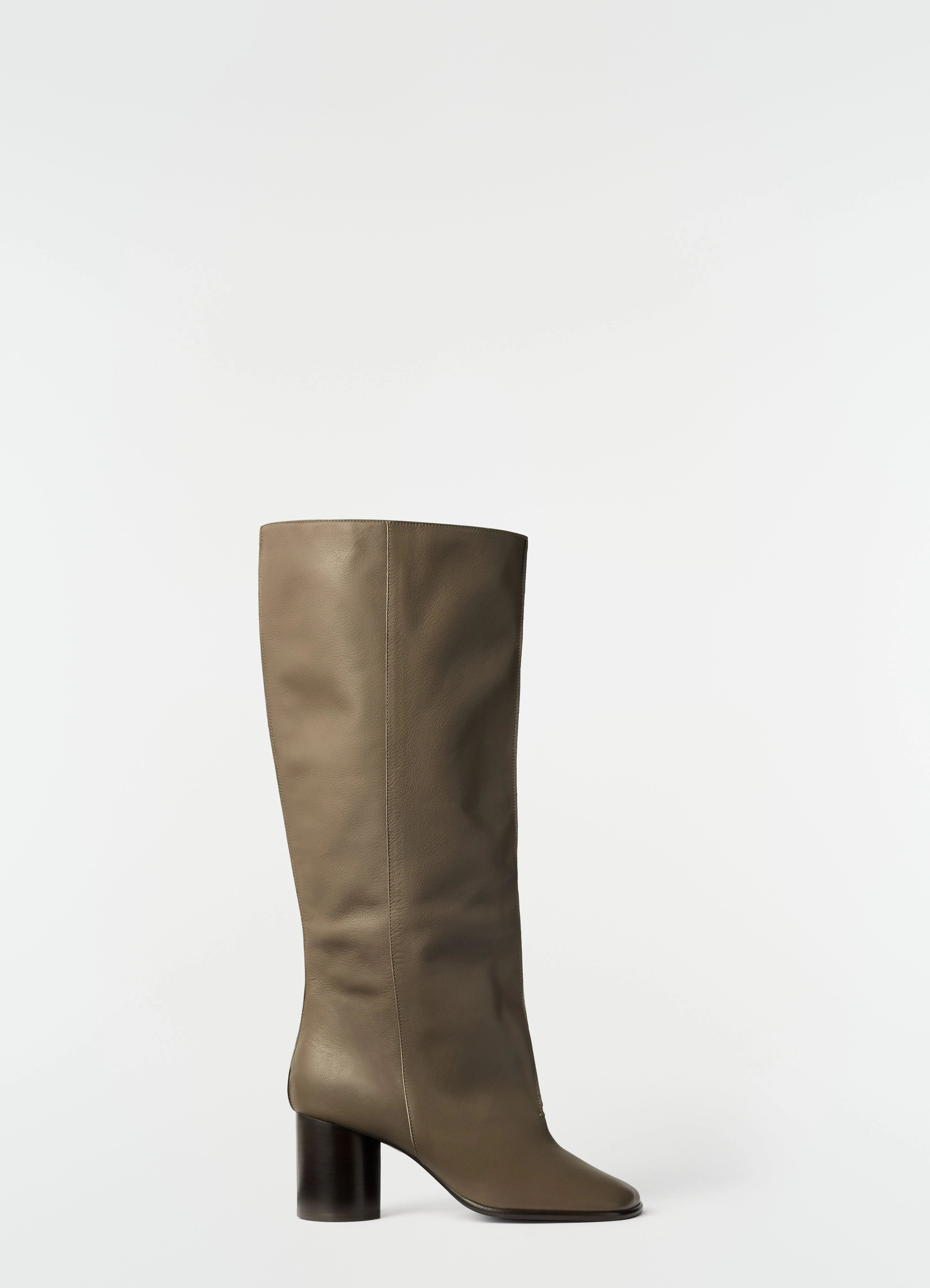 CREASE SLEEVE BOOTS IN SOFT GLOSSY LEATHER - 1
