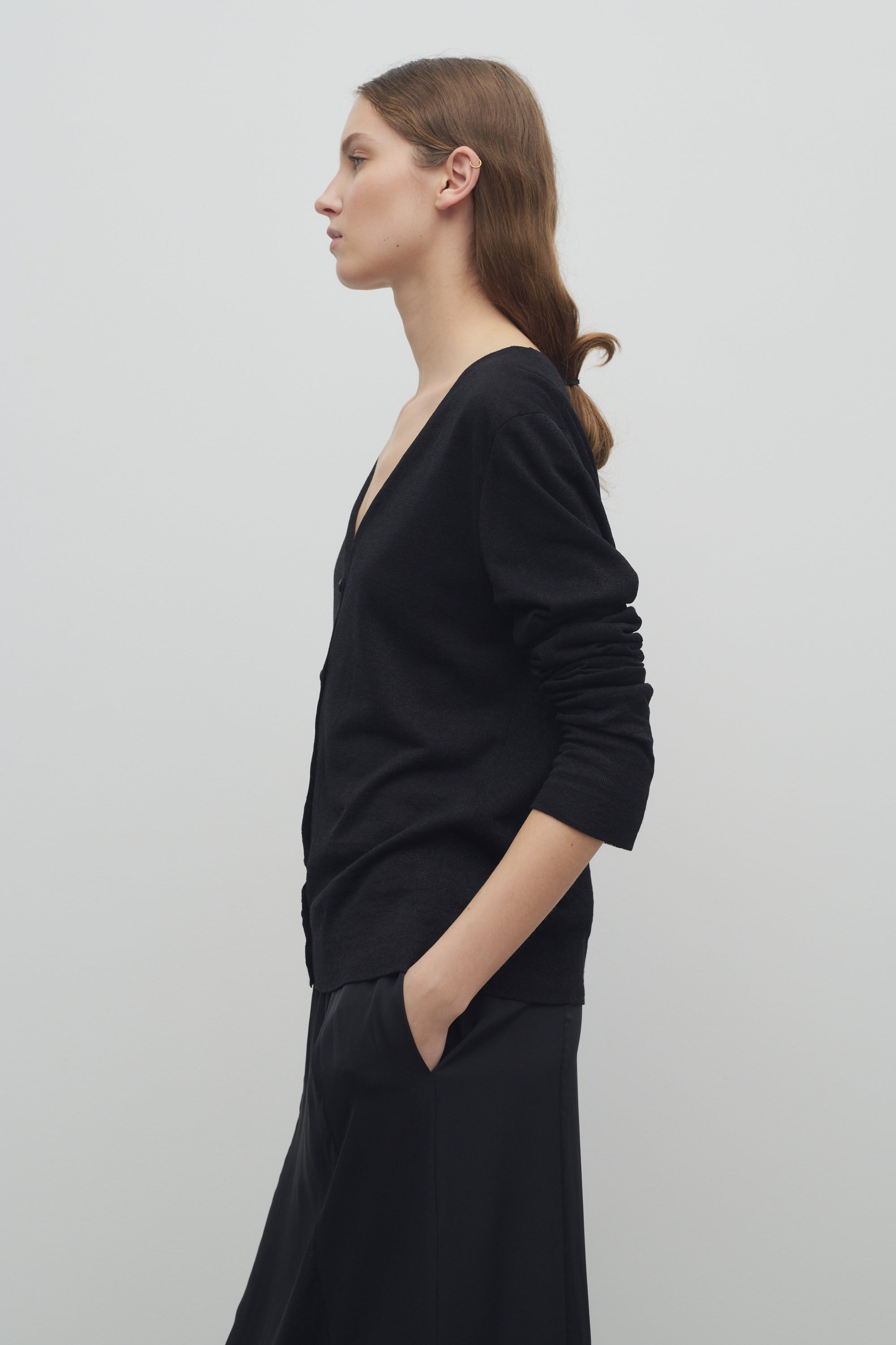 Jheel Cardigan in Linen - 4