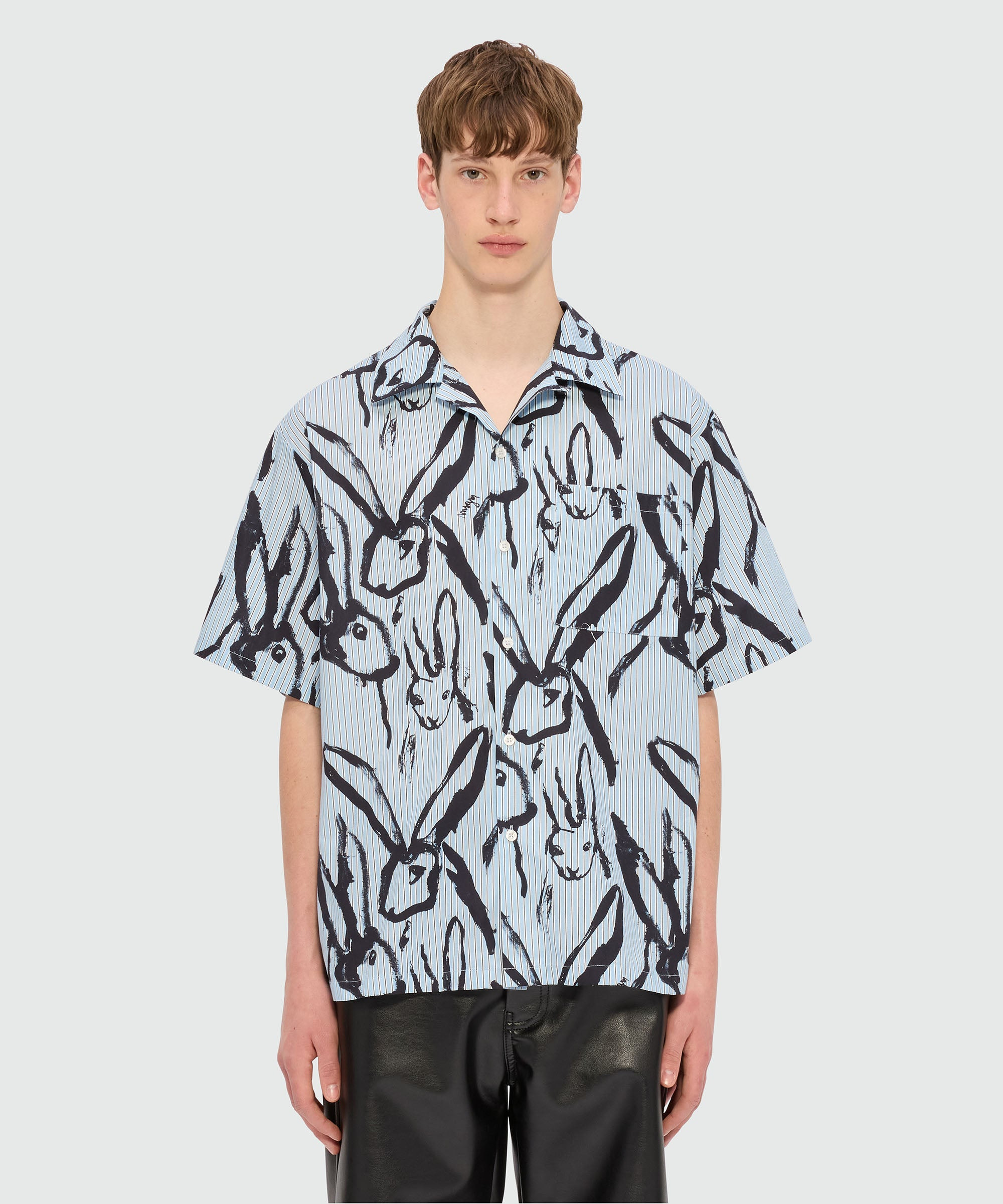Light blue striped poplin bowling shirt with "Sketched Bunnies" print - 2