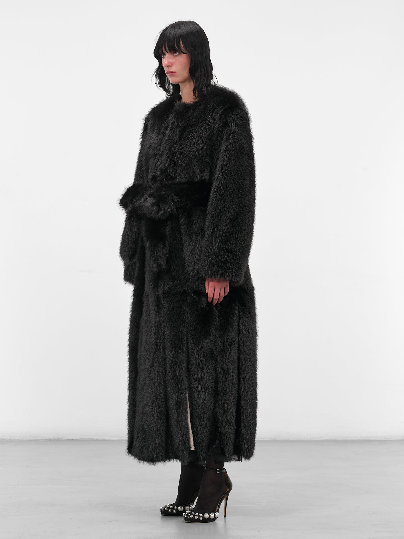 Black Oversized Long Fur Coat - 2