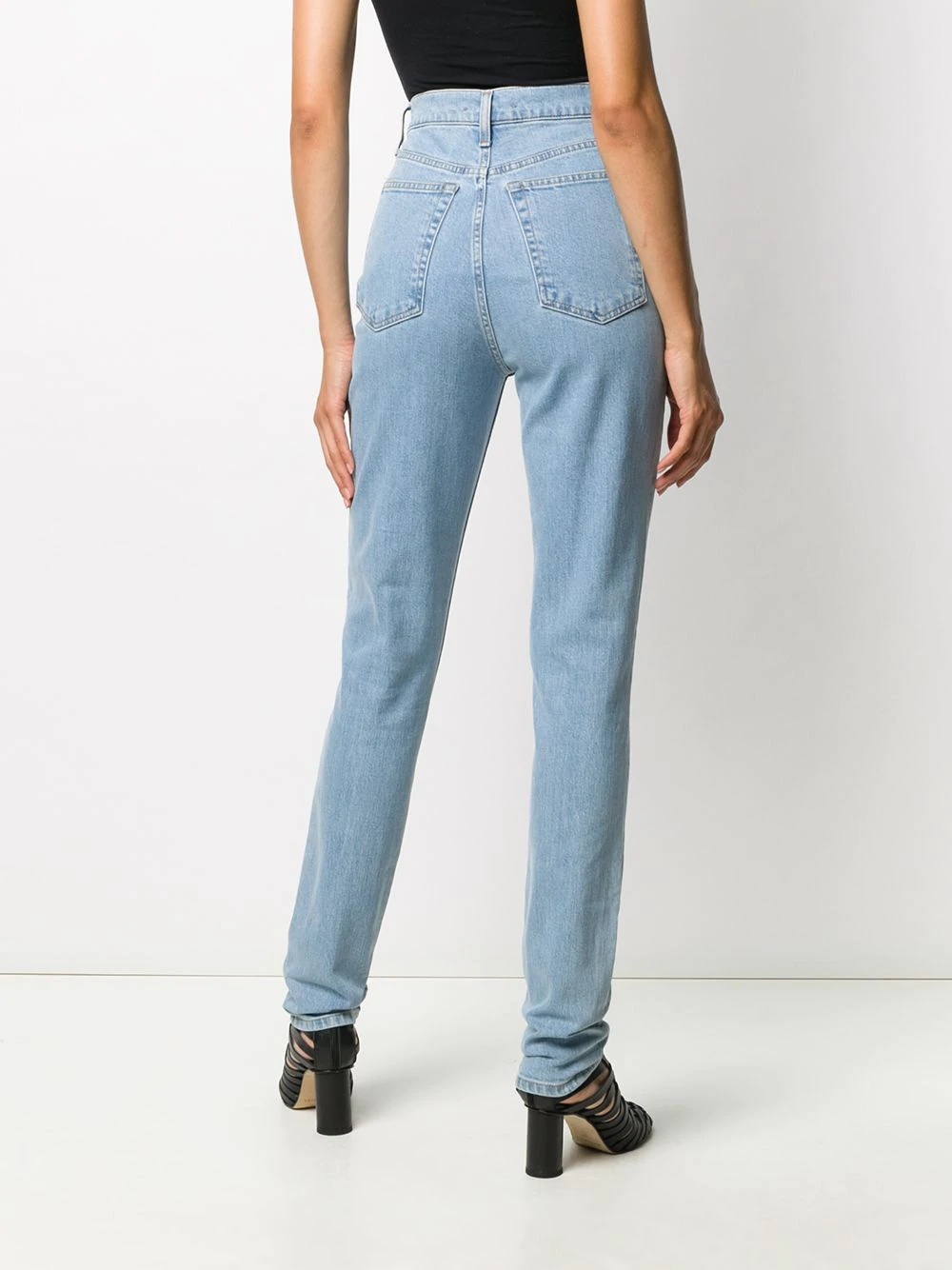 high-waisted jeans - 4