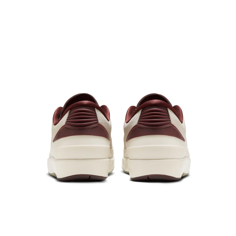 Jordan Air Jordan 2 Retro Low 'Year of the Dragon' FJ3468-100 outlook