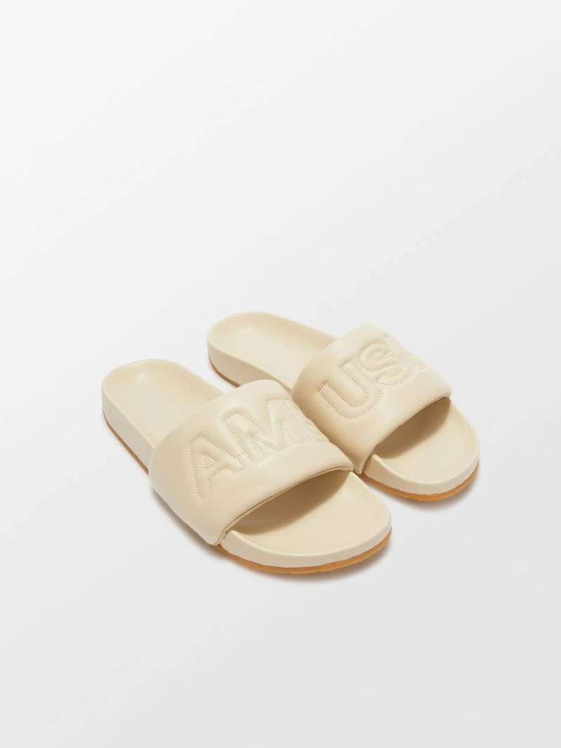 Ambush QUILTED LEATHER SLIDER outlook
