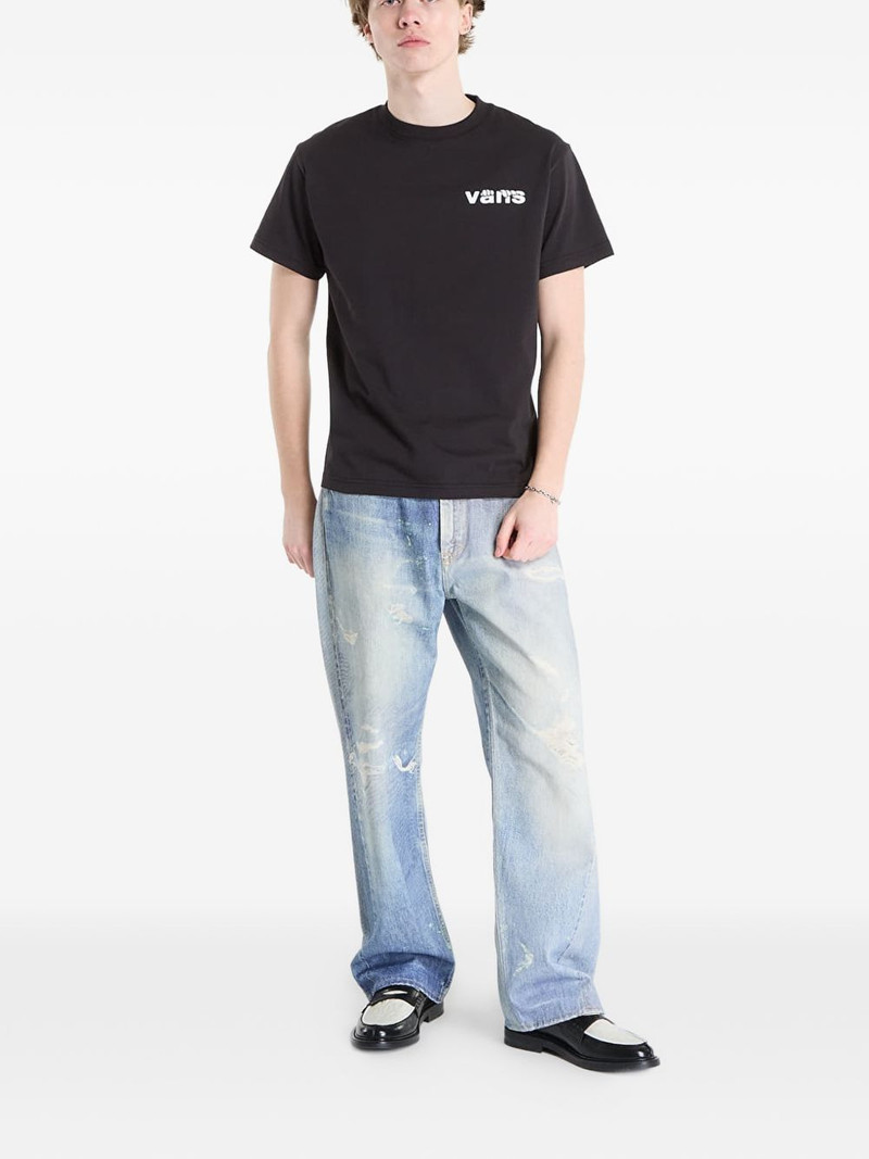 Vans keyhole graphic T-shirt outlook