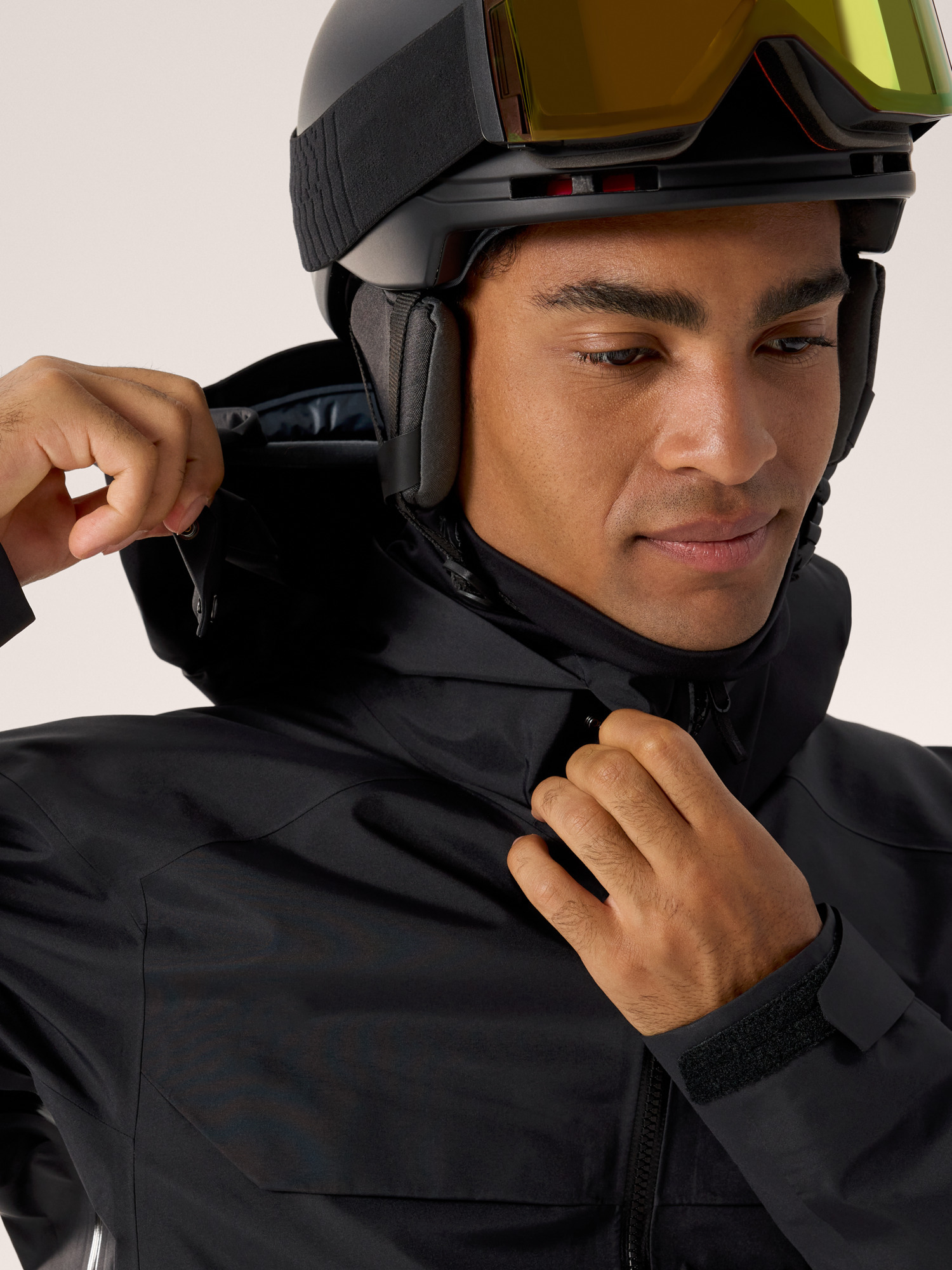 Macai Shell Jacket - 10