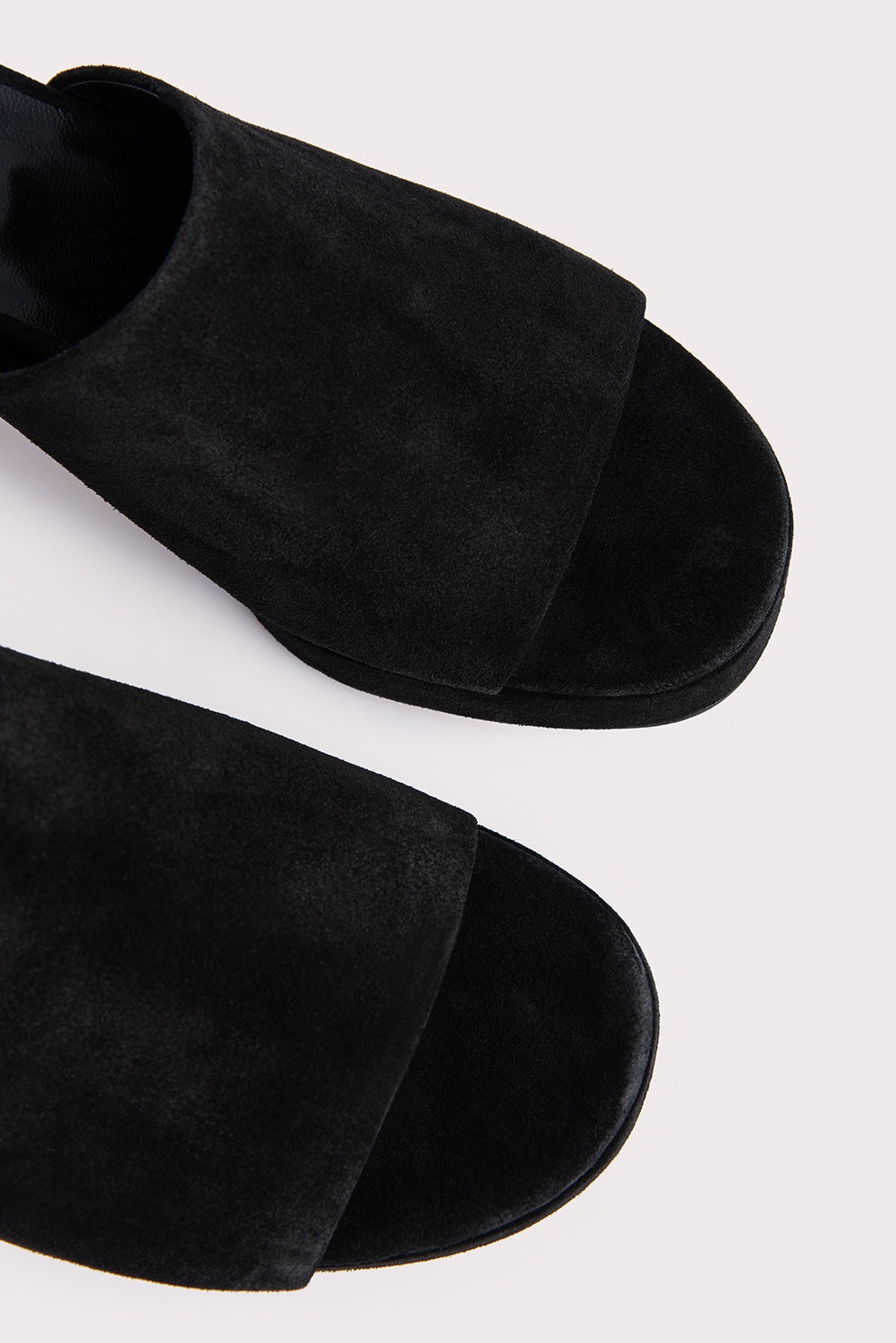 Cala Black Suede Leather - 3
