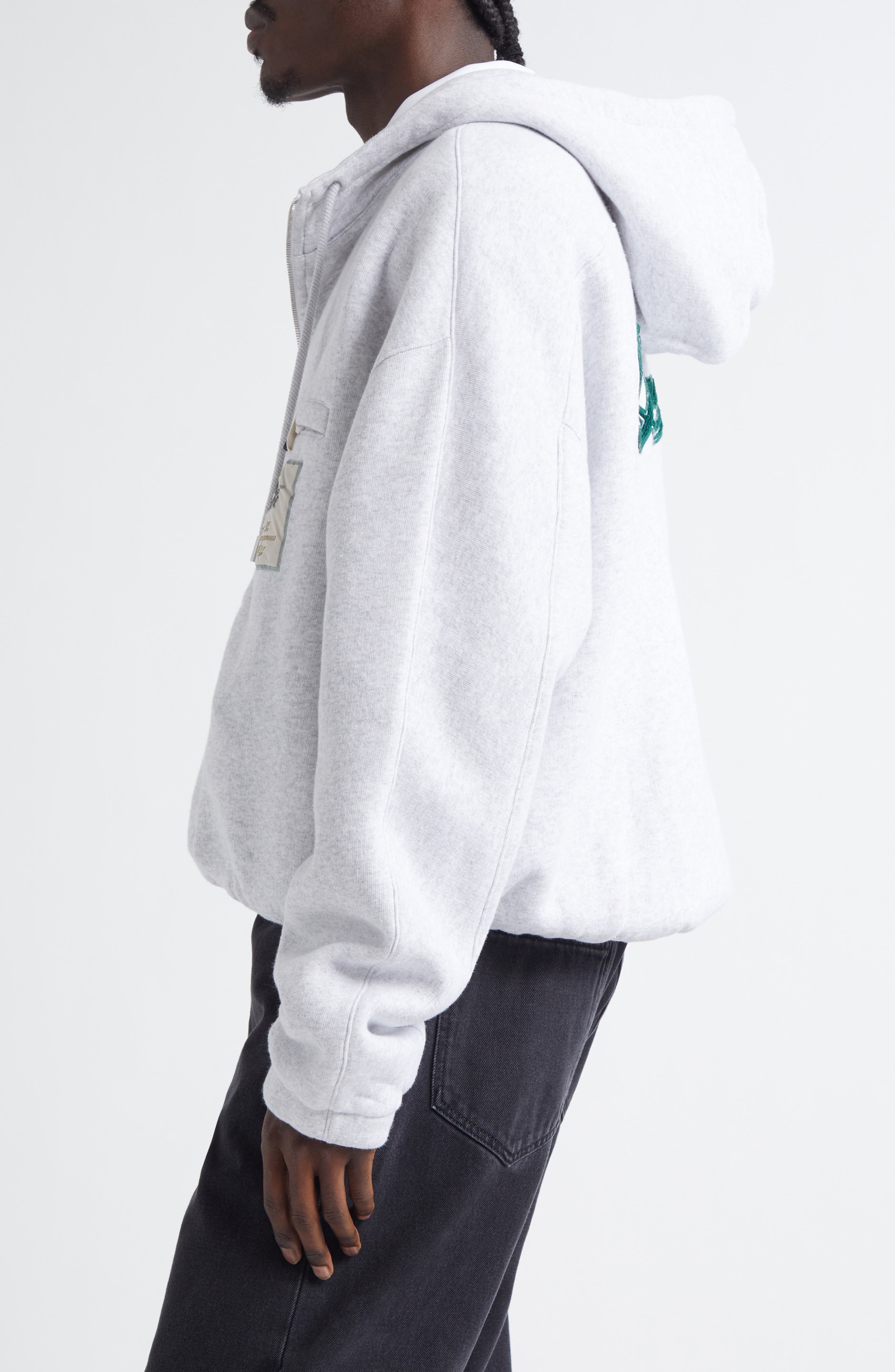 Jacquemus Le Hoodie Torneo Club Logo Patch Cotton Hoodie in Athletic Club Grey at Nordstrom - 4