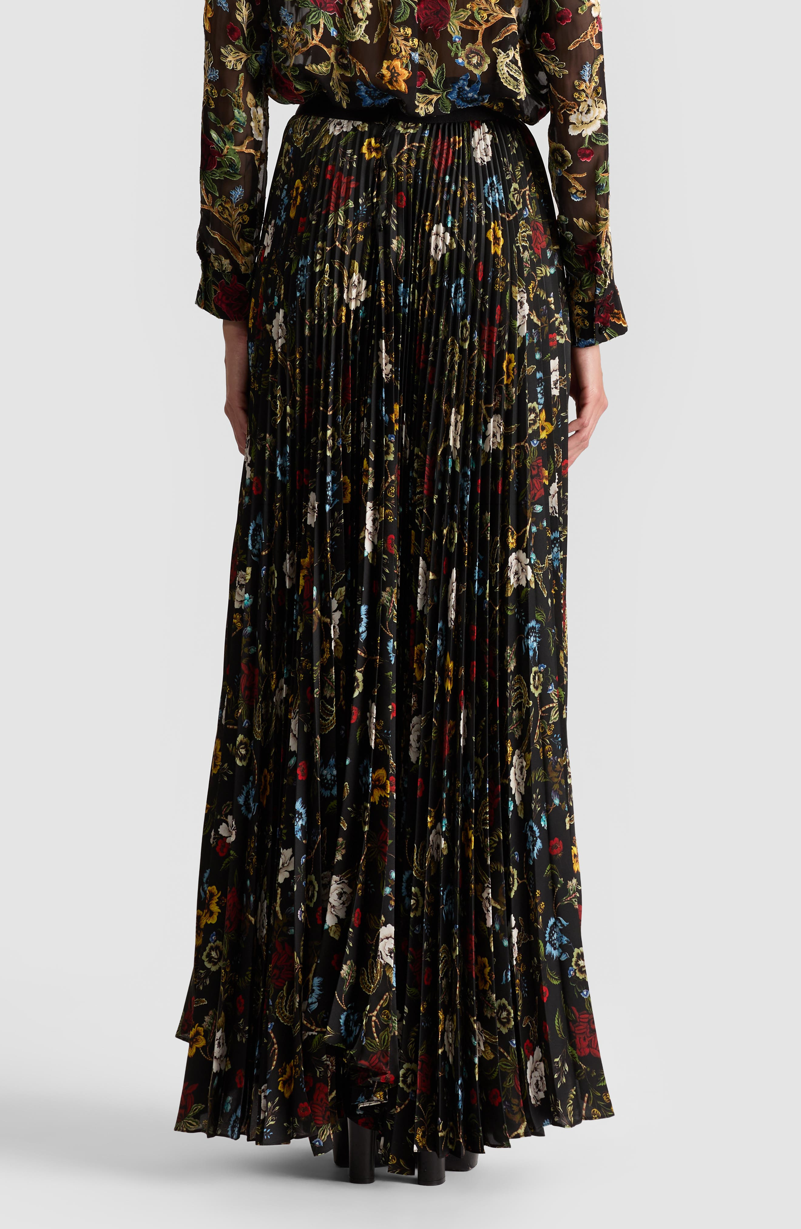 Alice + Olivia Katz Pleated Maxi Skirt in Tapestry Trails/Black at Nordstrom - 2