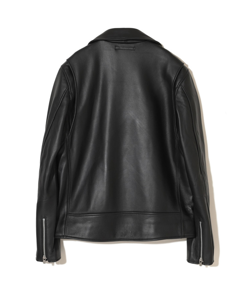 UNDERCOVER US2E4292 outlook