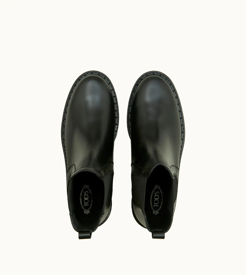 Tod's ANKLE BOOTS IN LEATHER - BLACK outlook