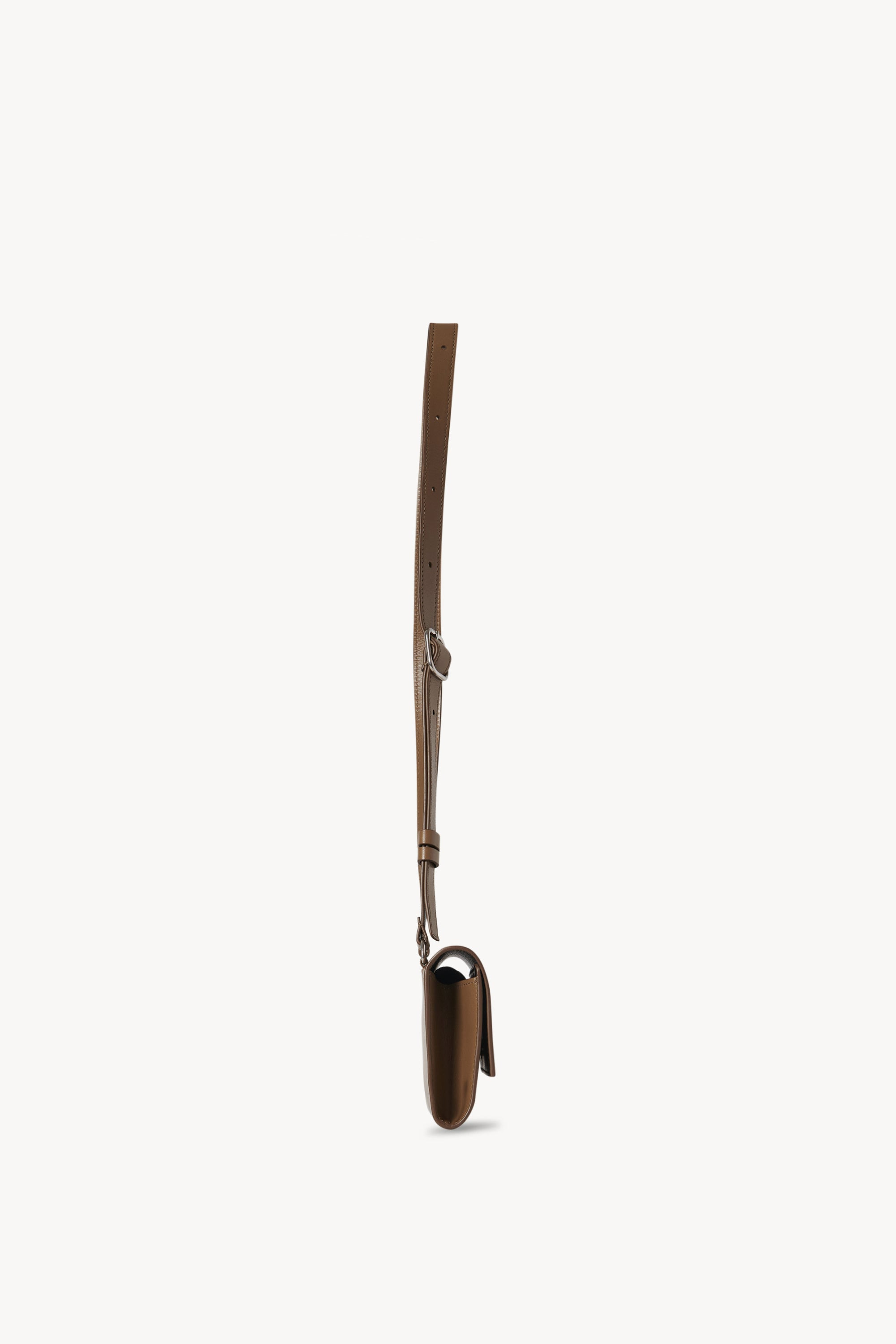 Belt Flap Bag in Leather - 3