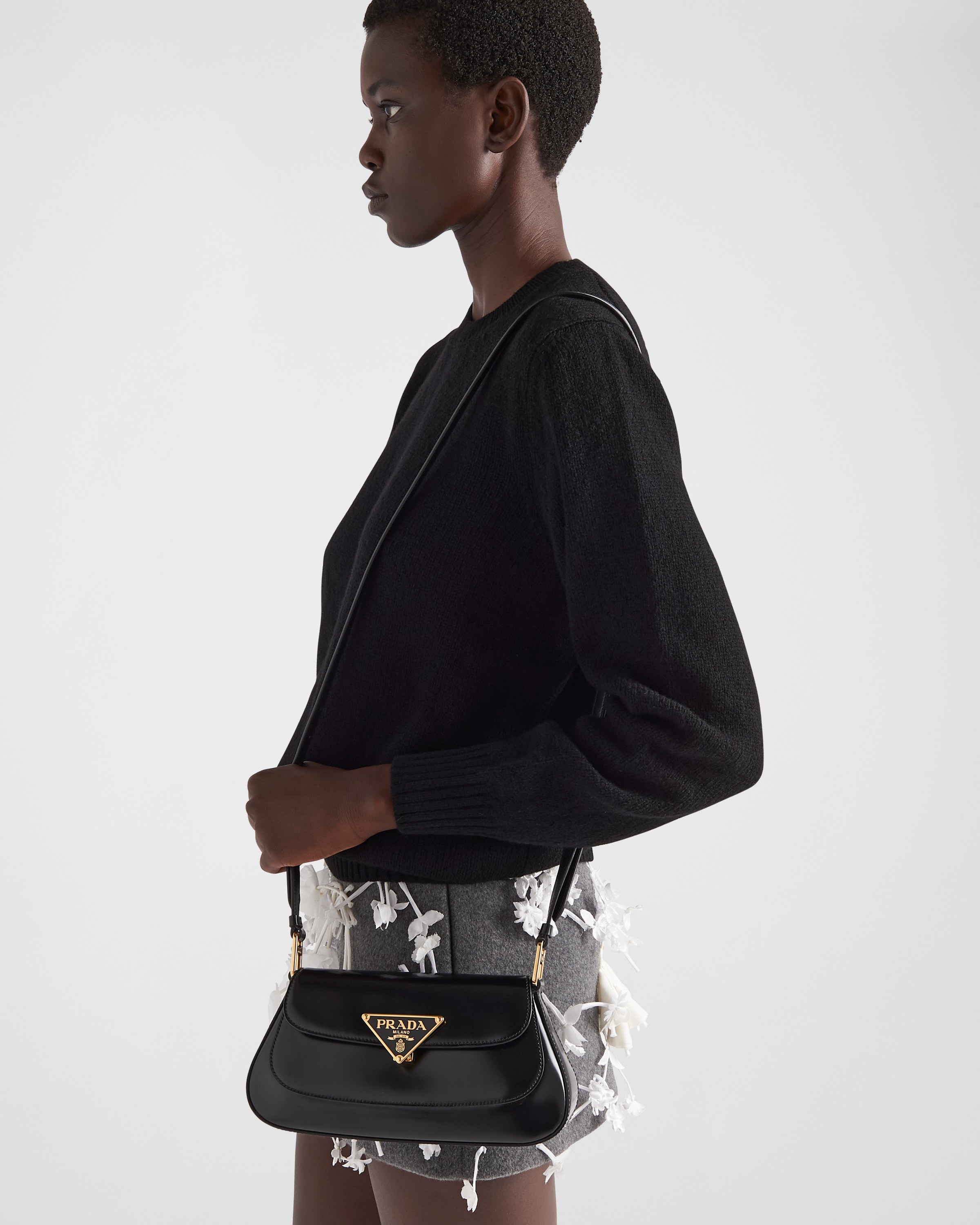 Brushed leather shoulder bag - 8