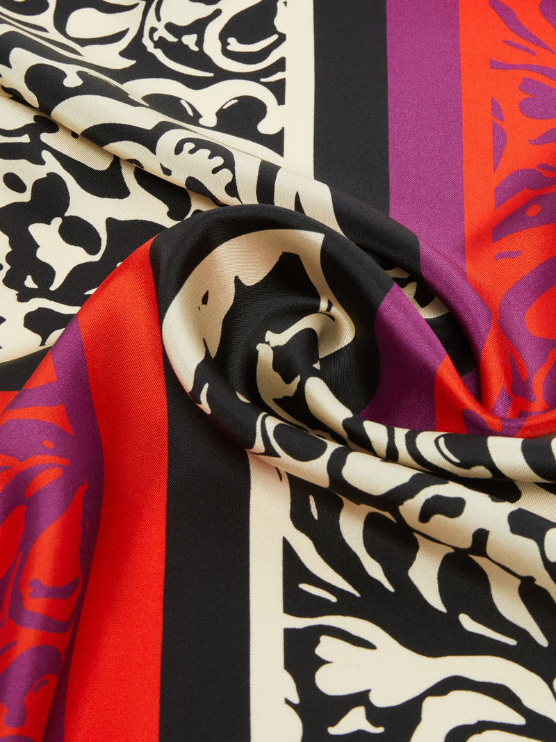 ONESTO Printed silk twill foulard 3