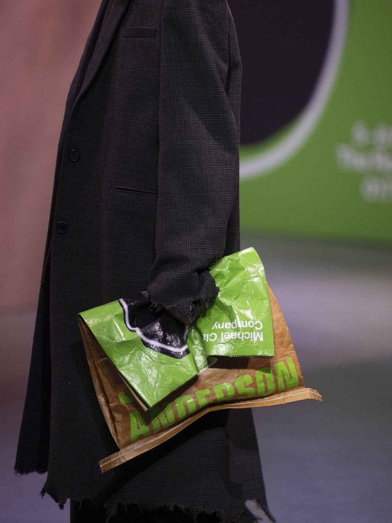 PRINTED OVERSIZED CLUTCH BAG 5