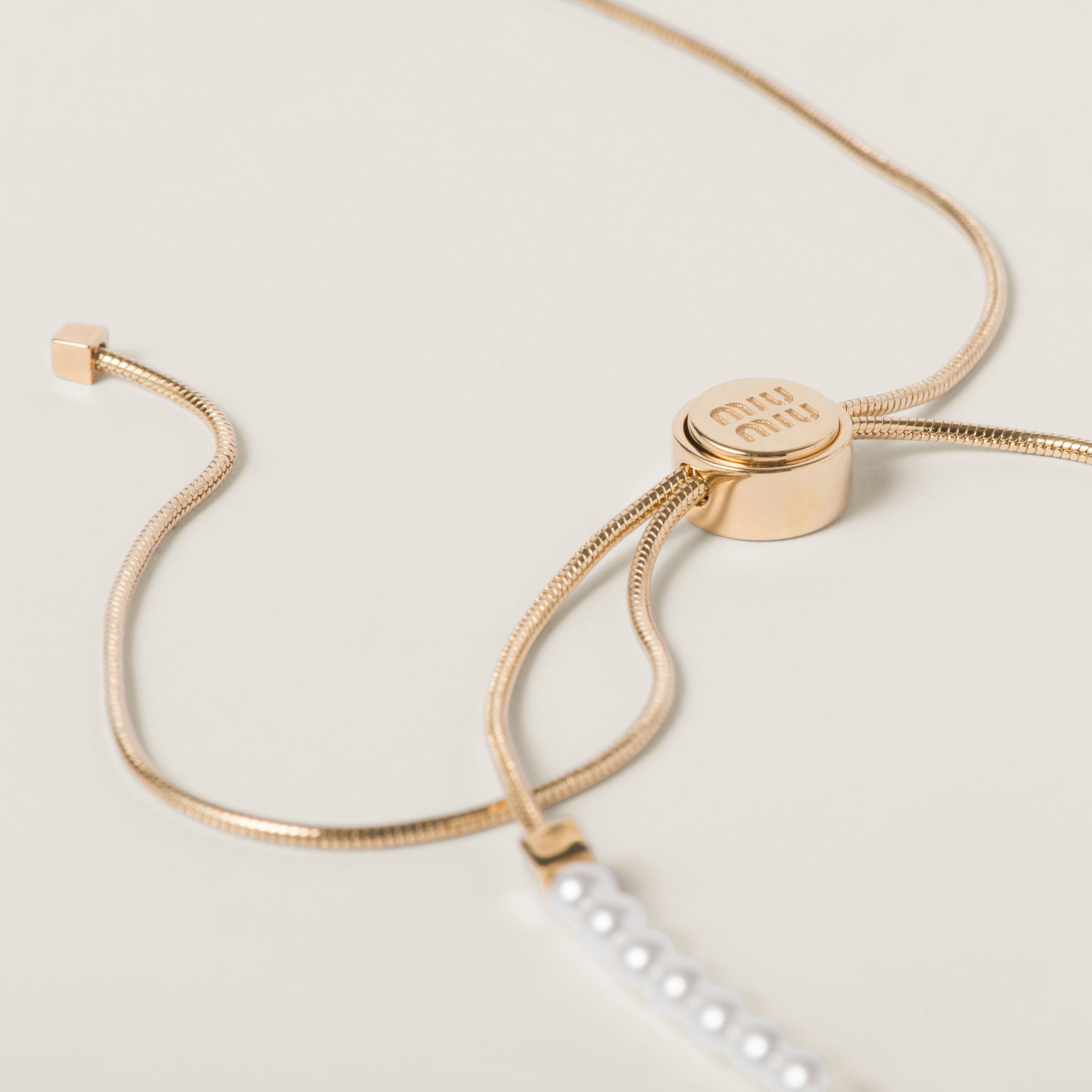 Metal choker with artificial pearls - 3