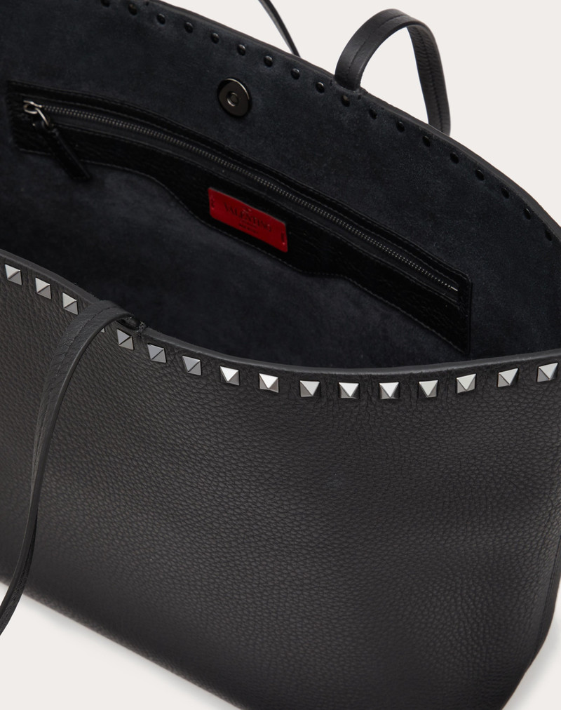 Valentino ROCKSTUD GRAINY CALFSKIN TOTE BAG outlook