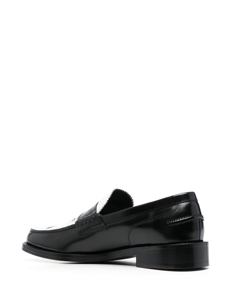 Slashed leather loafers 3