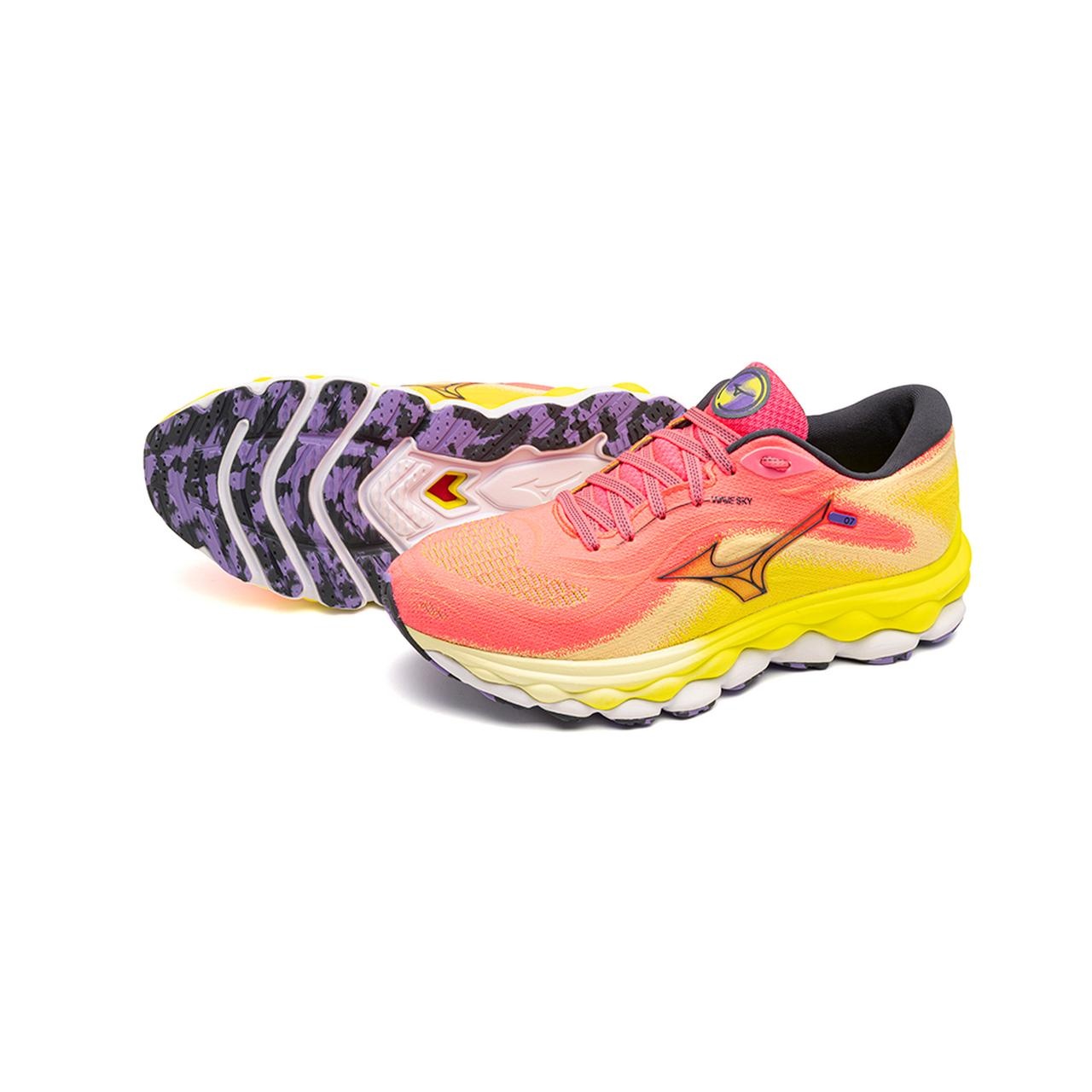Women's Wave Sky 7 Running Shoe - 11