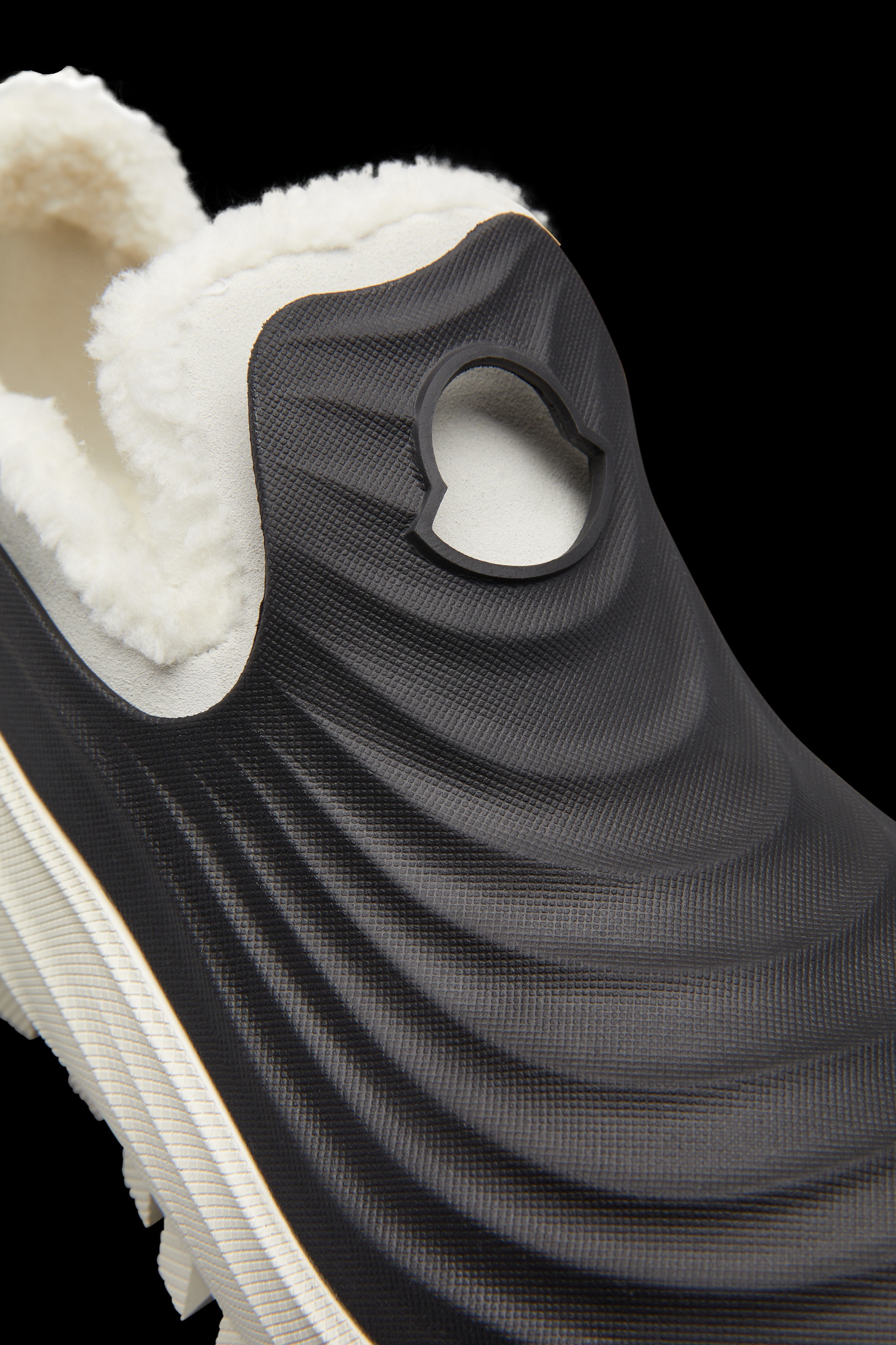 Moncler Acqua Boots | REVERSIBLE