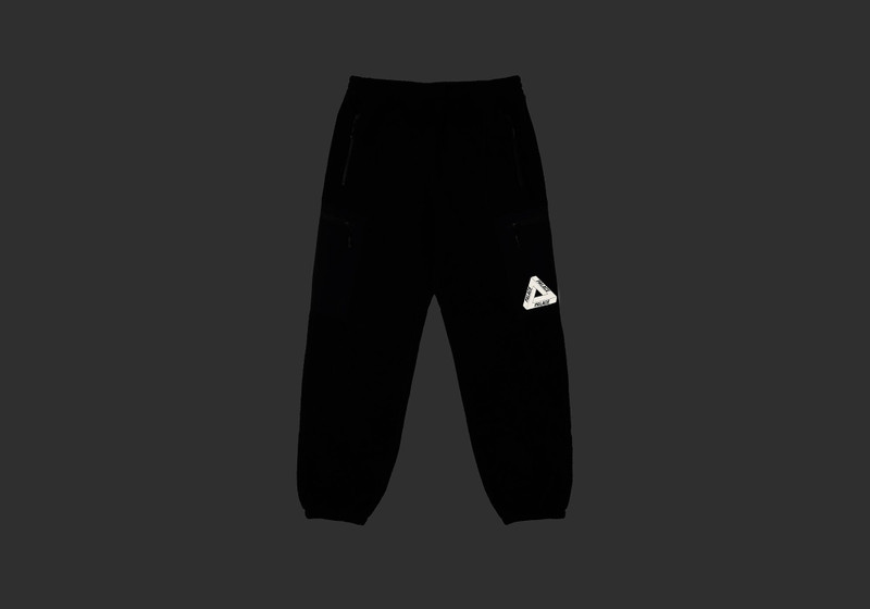PALACE THERMA FLEECE JOGGER BLACK outlook