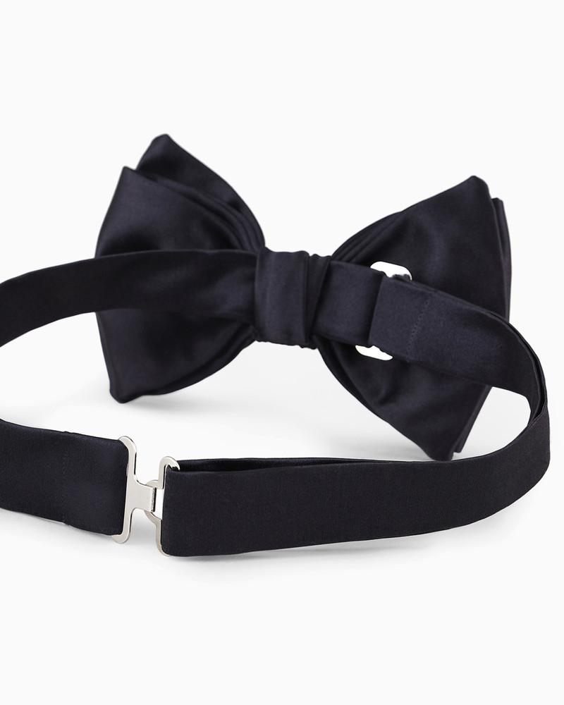 EMPORIO ARMANI Pure silk bow tie with jacquard micro-motif outlook