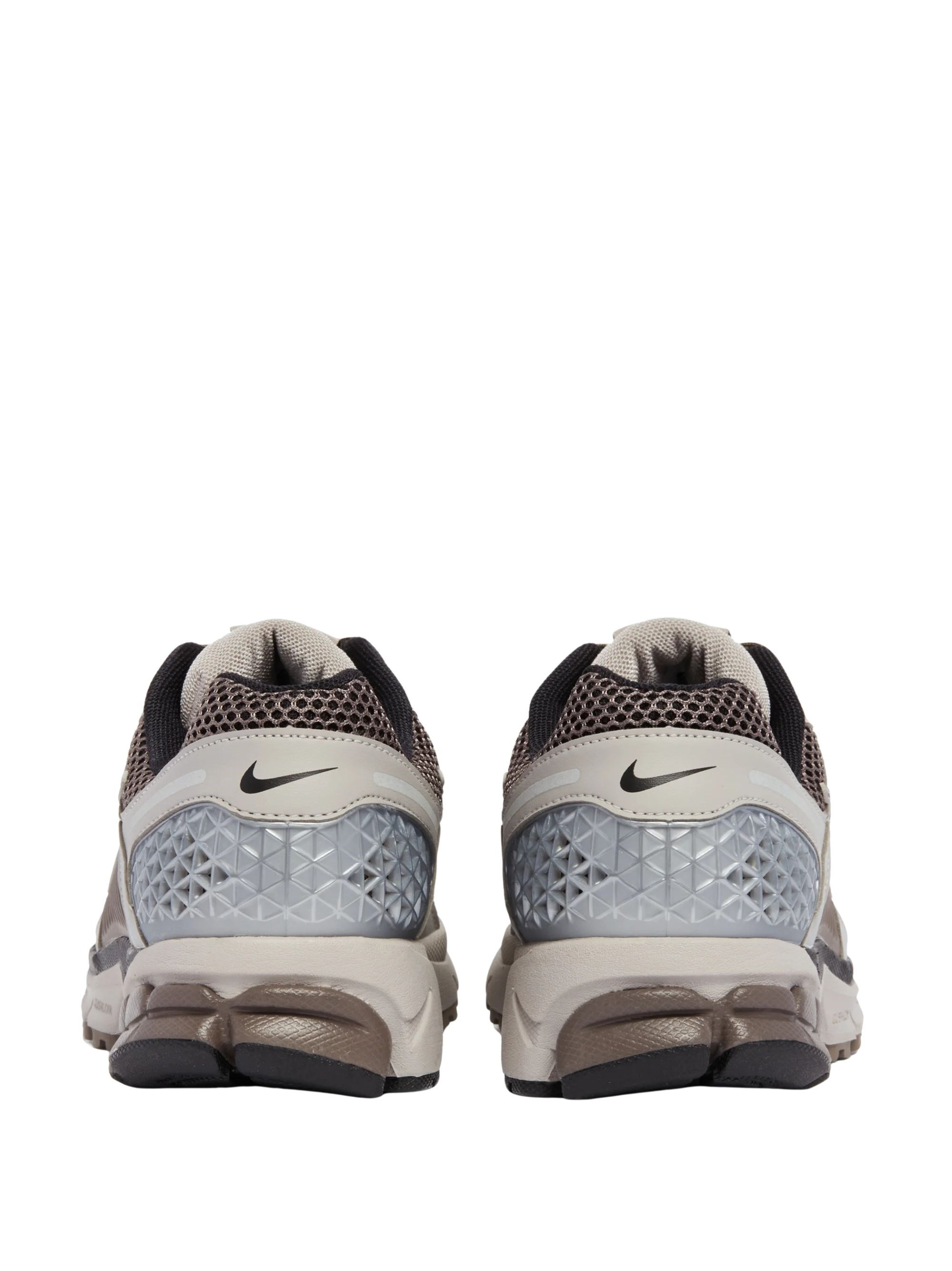 Sneaker Zoom Vomero 5 - 4
