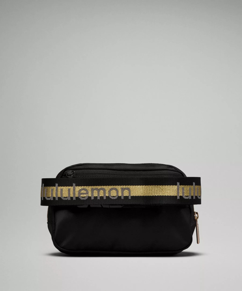 Everywhere Belt Bag 1L 3
