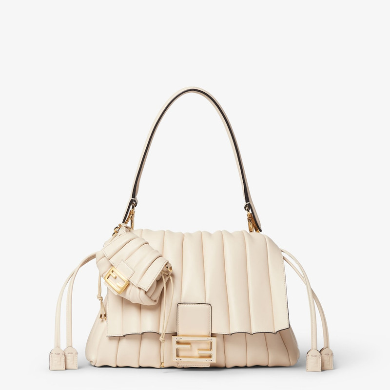 FENDI Mamma Baguette Nano outlook