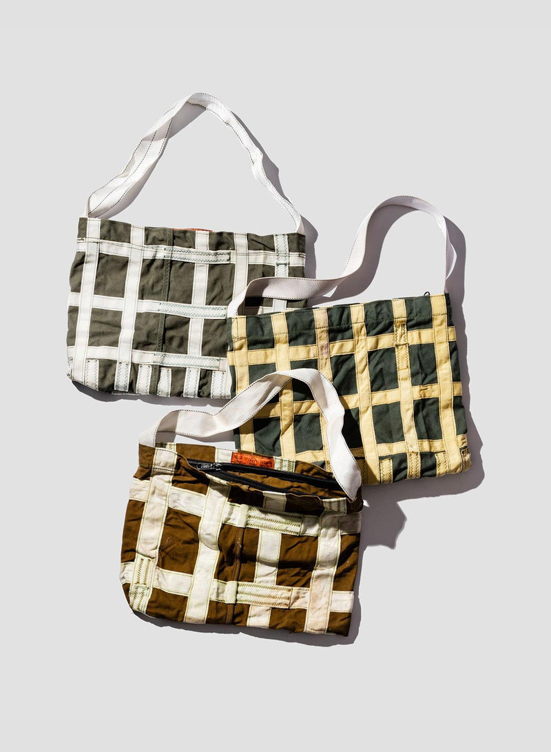 Nigel Cabourn Puebco Nylon Fabric Bag outlook