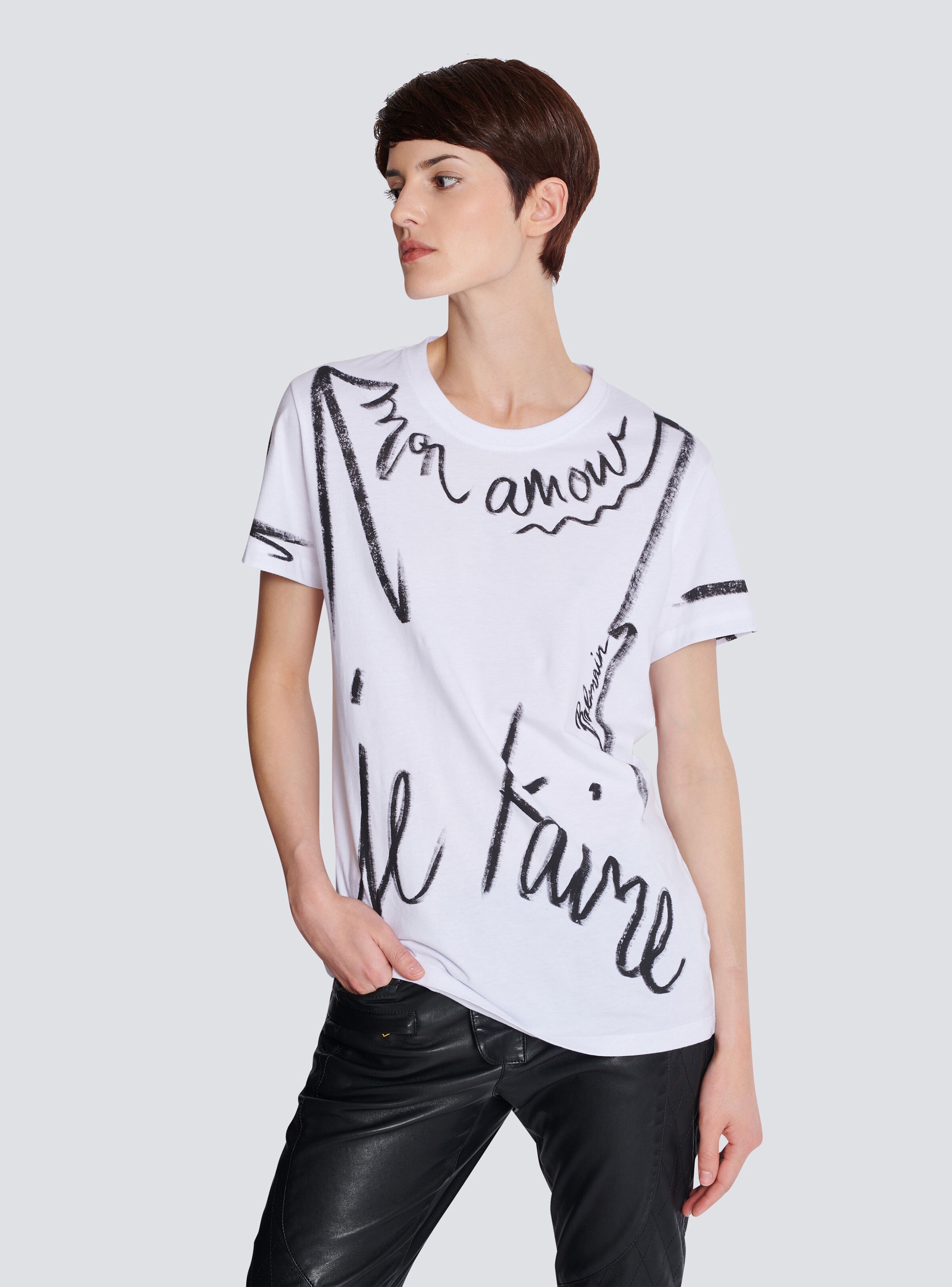 Short-sleeved T-shirt with "Je t'aime" print - 6