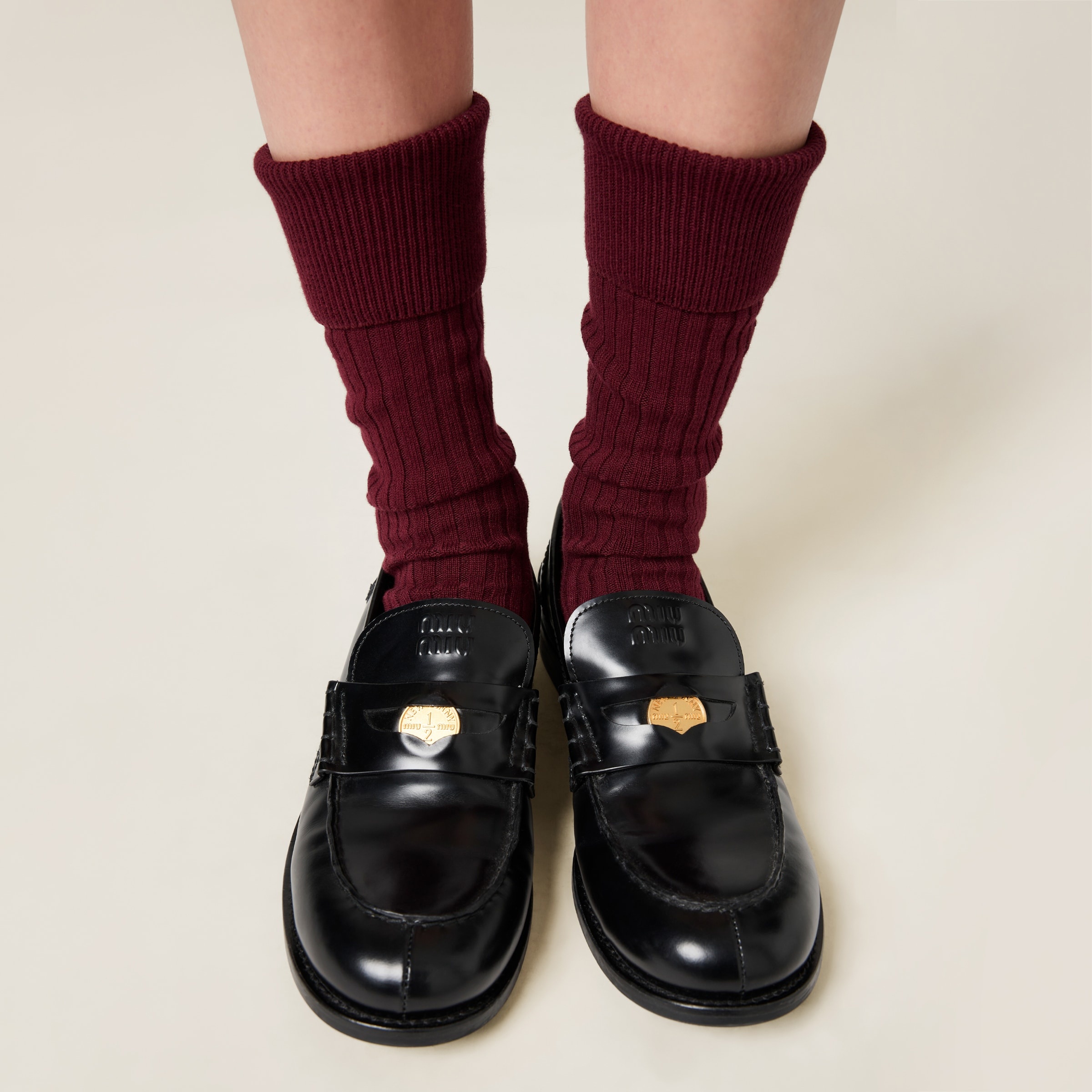 Ribbed knit socks - 2