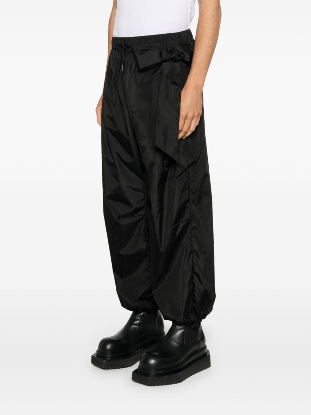 oversized-bow tapered trousers - 3
