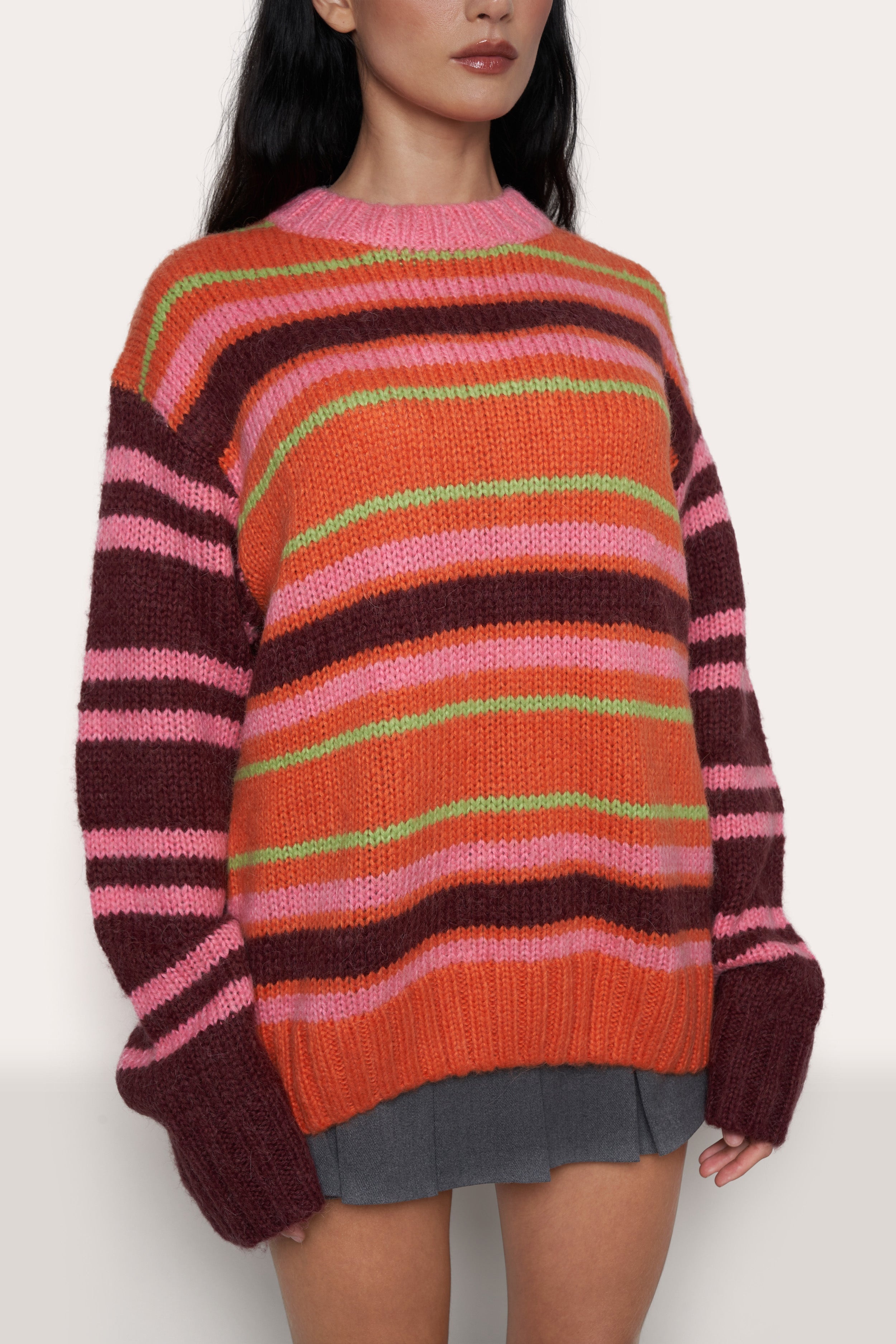 OVERSIZED CREWNECK - 10