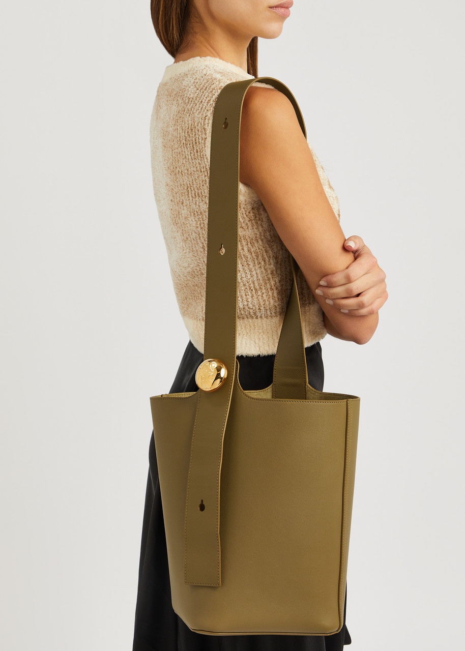 Loewe Pebble Medium Leather Bucket bag - 5