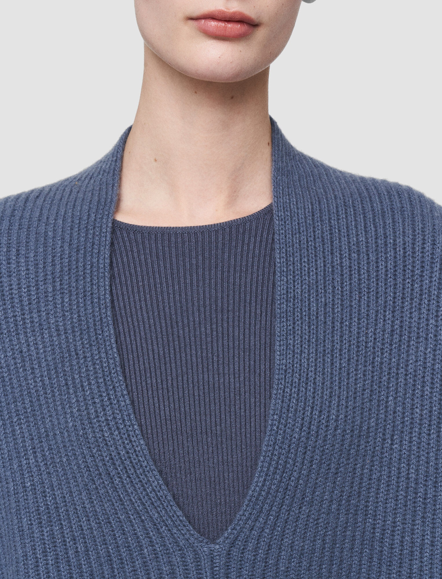 Luxe Cashmere Vest - 5