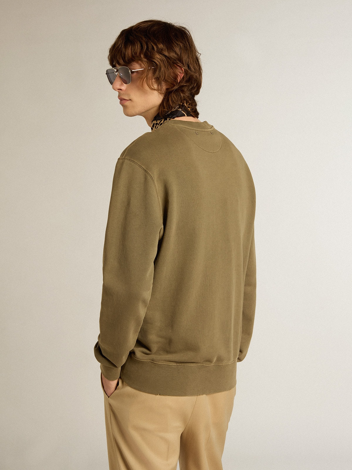 Olive-green Golden Collection sweatshirt with a distressed treatment and Golden lettering on the fro - 4